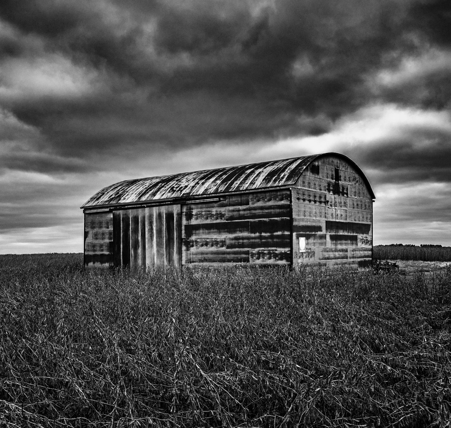 1810 Spoon River Barn 1.jpg