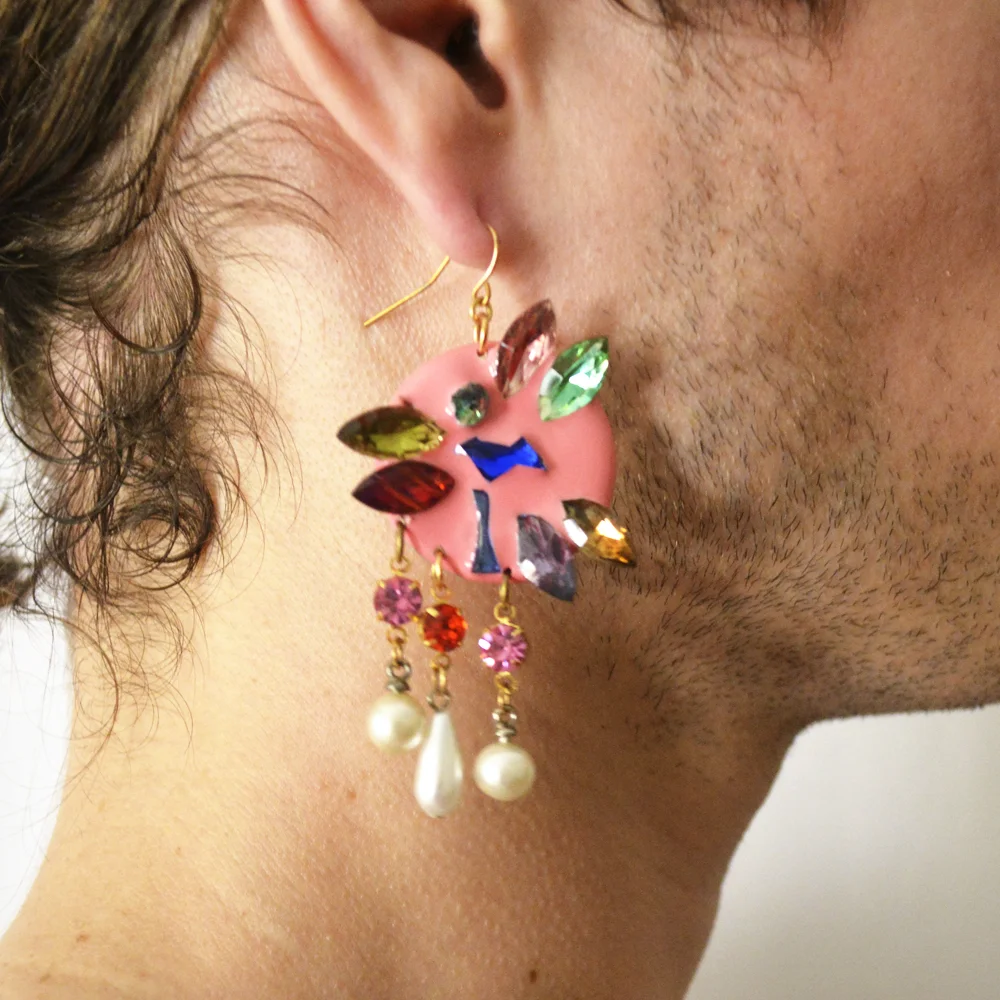 earring 70 leon close.jpg