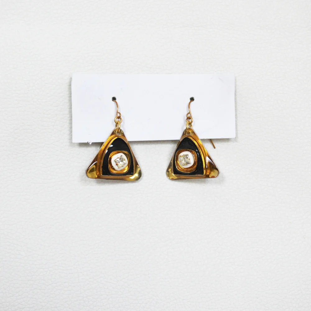 earring 137 white.jpg