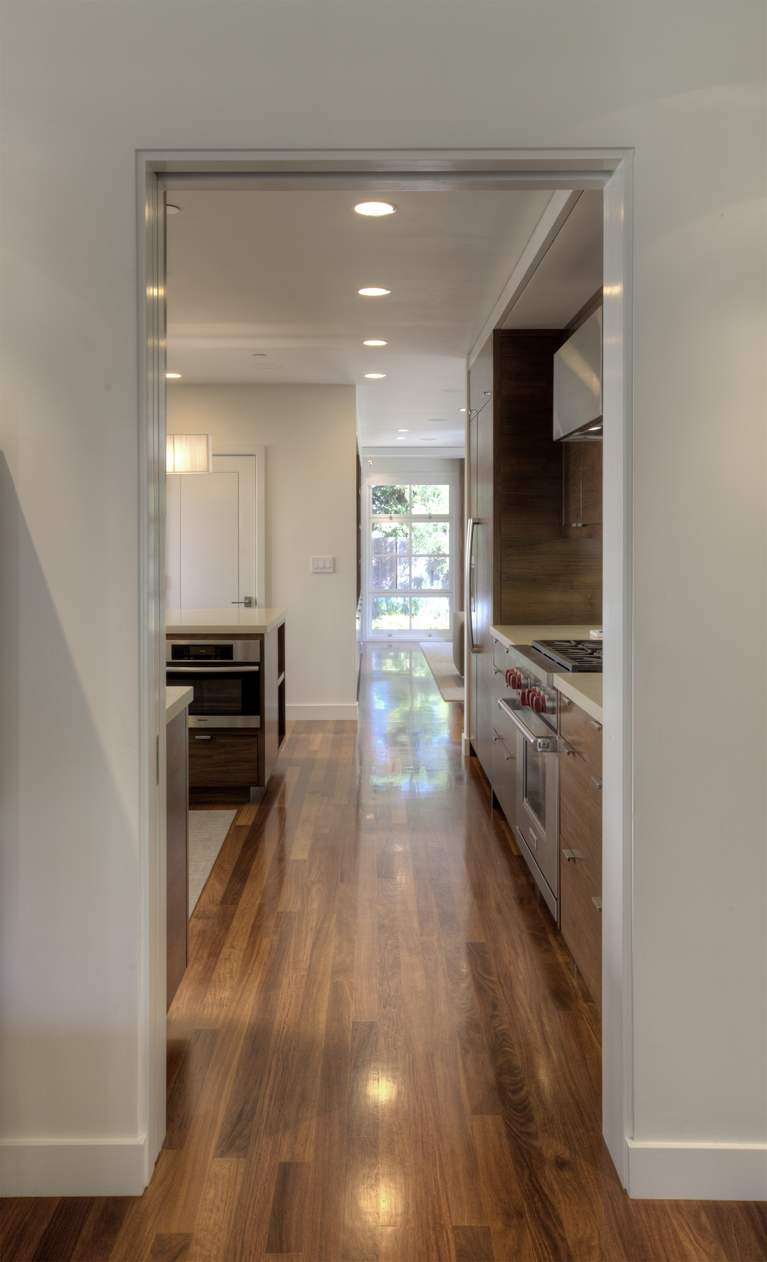 HDR_dining_room_05_SMALL_FINAL.jpg