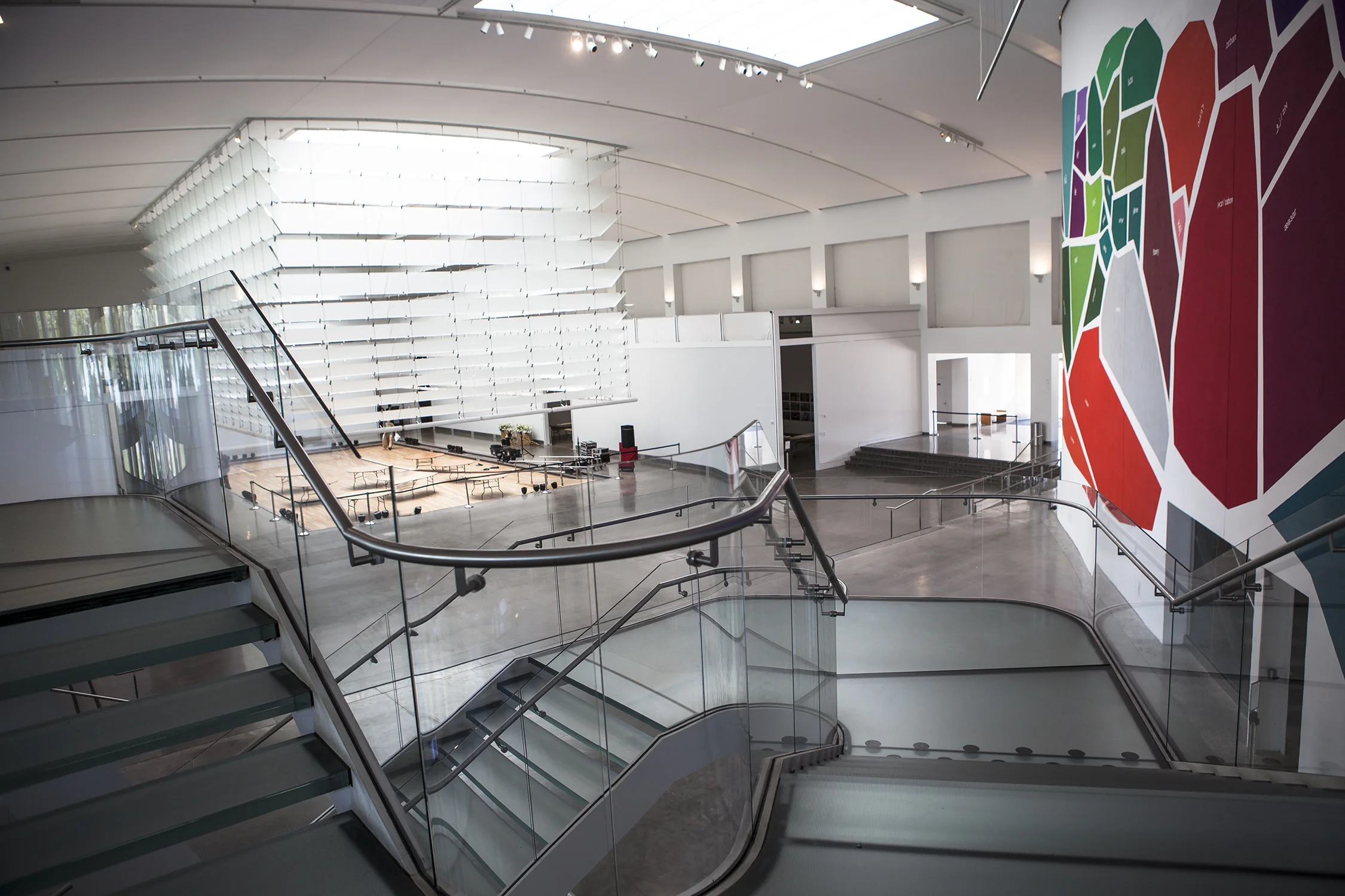 Transforming a large museum space into an intimate, small-scale wedding venue.