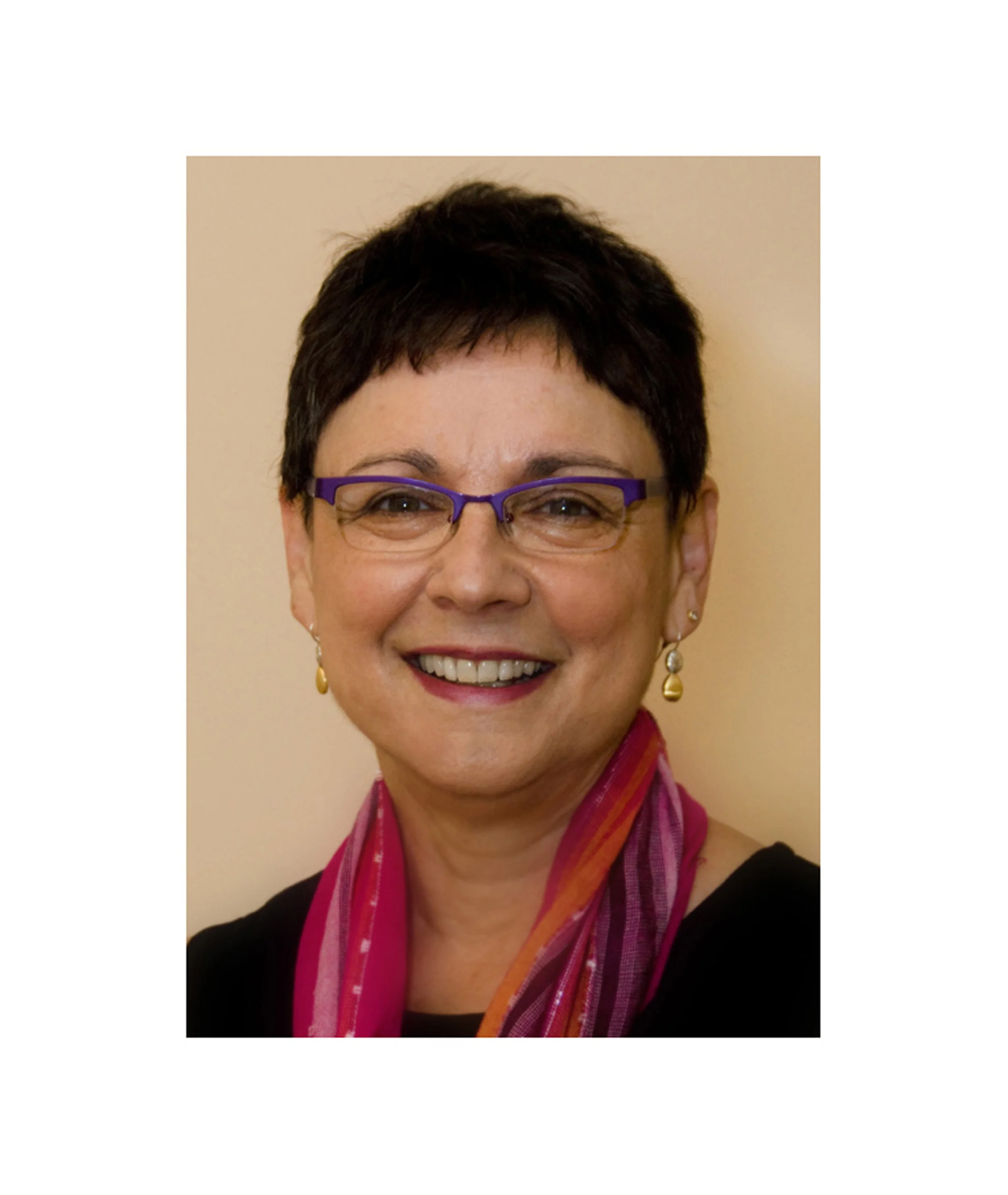 Suzanne Cohen.jpg