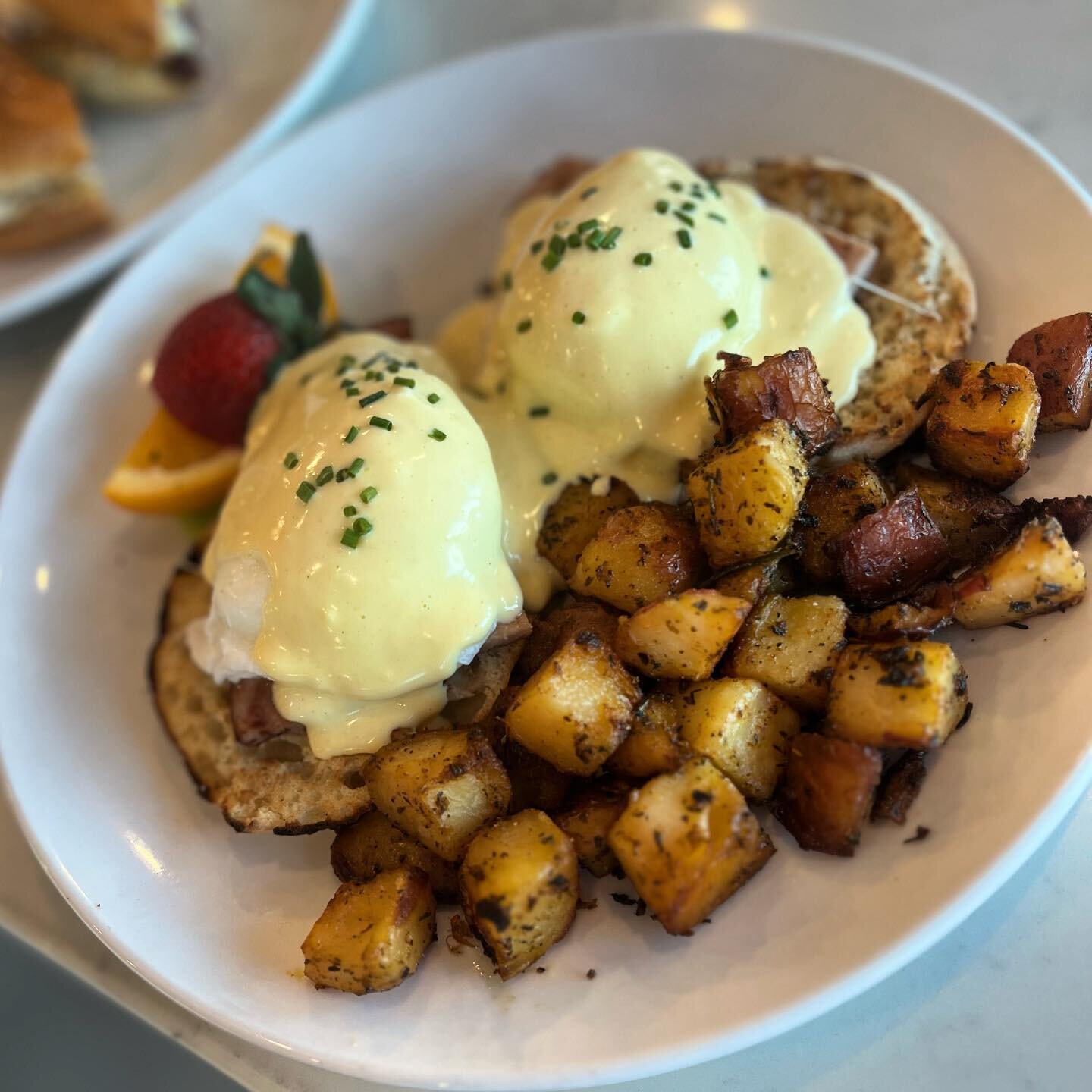 Yes! Yummy eggs 🍳 benedict on this beautiful day! Come see us at Belles Caf&eacute; - open daily 7:30-2:00pm. 😋 ☕️🥓🥞🥑 
.
.
.
.
.
.
#bellescafe 
#safeharbormarinas 
#newportshipyard 
#safeharbornewportshipyard 
#bellesnewport