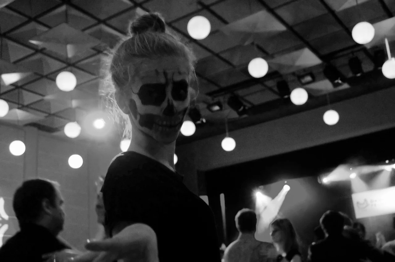 Halloweenská Pelhřimovská tančírna 2016 - 38.jpg