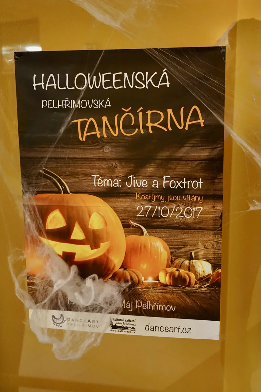 Halloweenská Pelhřimovská tančírna 2017 - 13.jpg