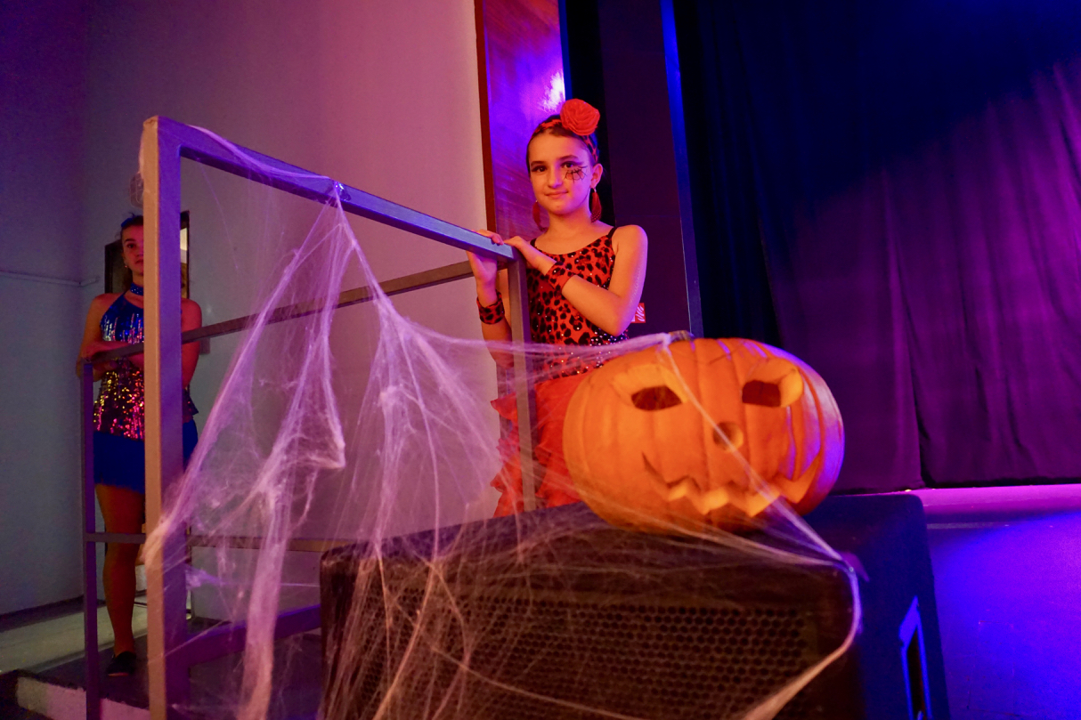 Halloweenská Pelhřimovská tančírna 2017 - 20.jpg