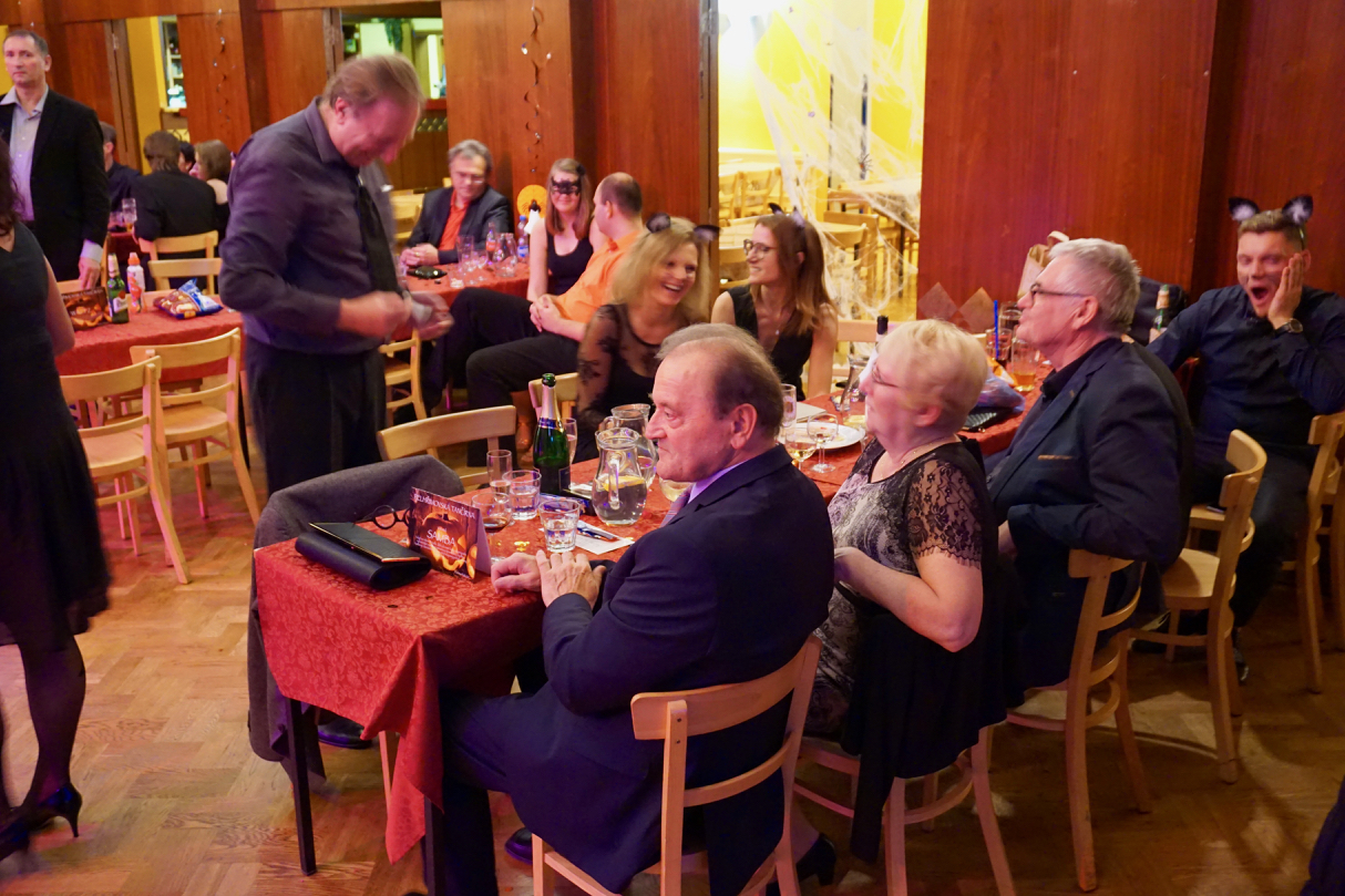 Halloweenská Pelhřimovská tančírna 2017 - 65.jpg