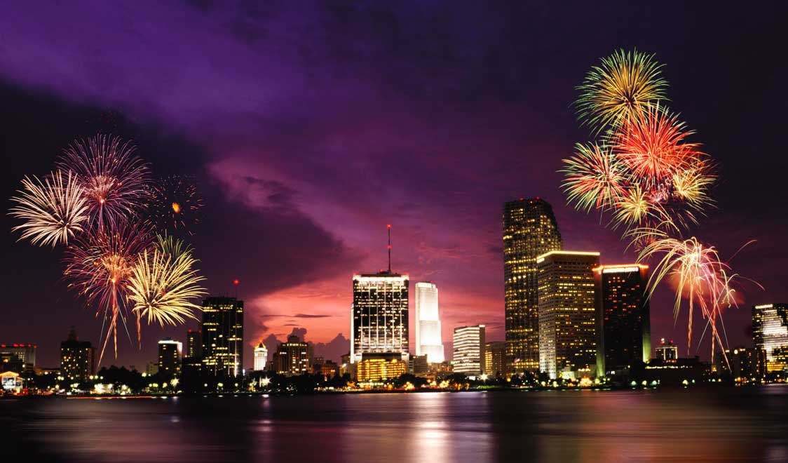 Miami-beach_new-year-eve-fireworks (1).jpg