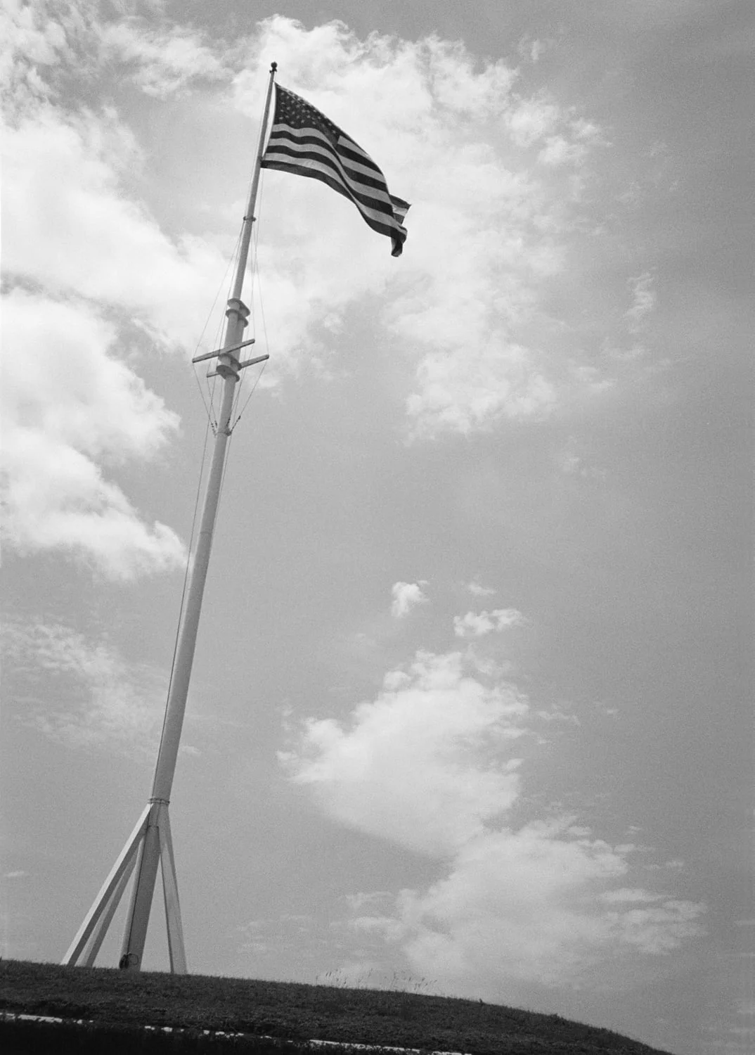 The flag at Fort Macon. 2015.