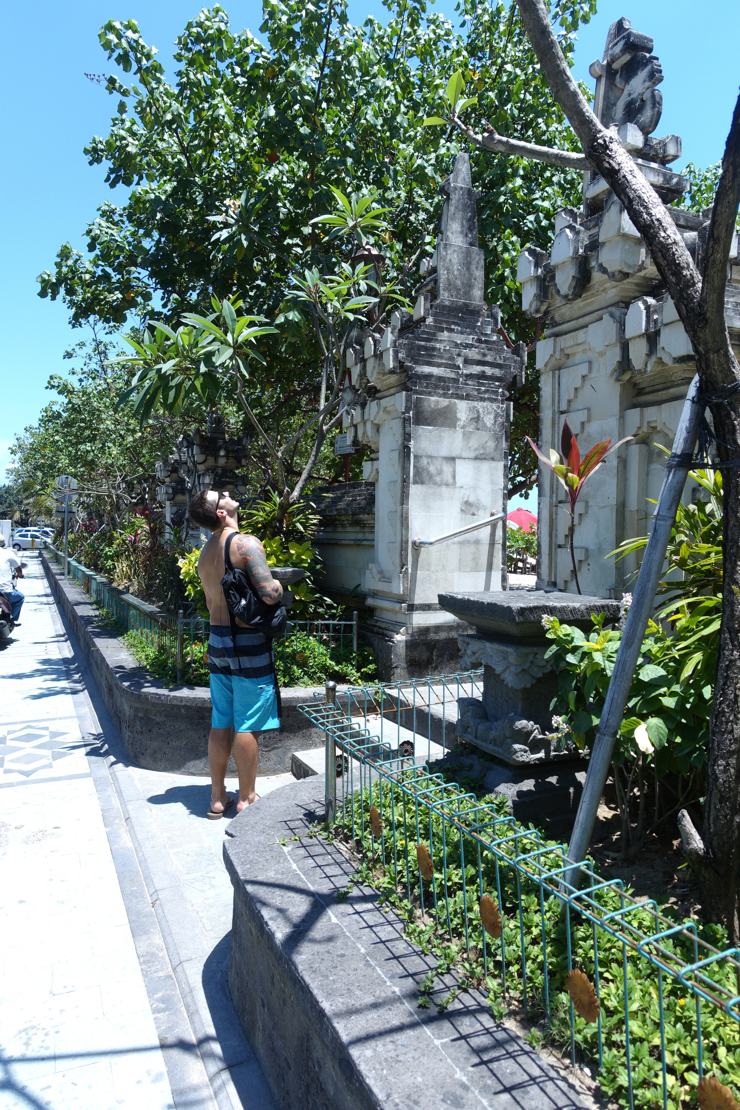 Strolling down the street.. strange beach entrance...