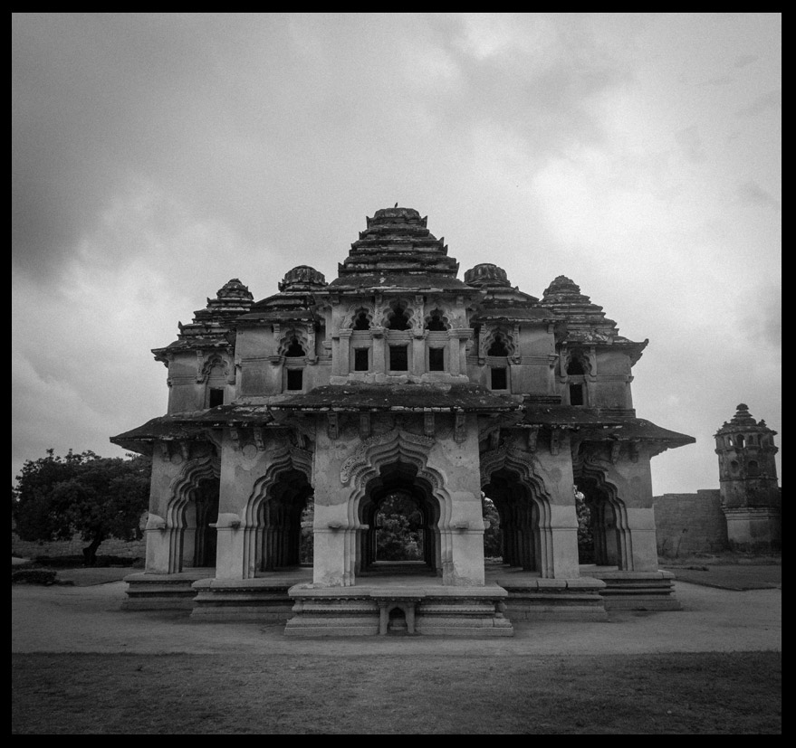 temple-B&W.jpg