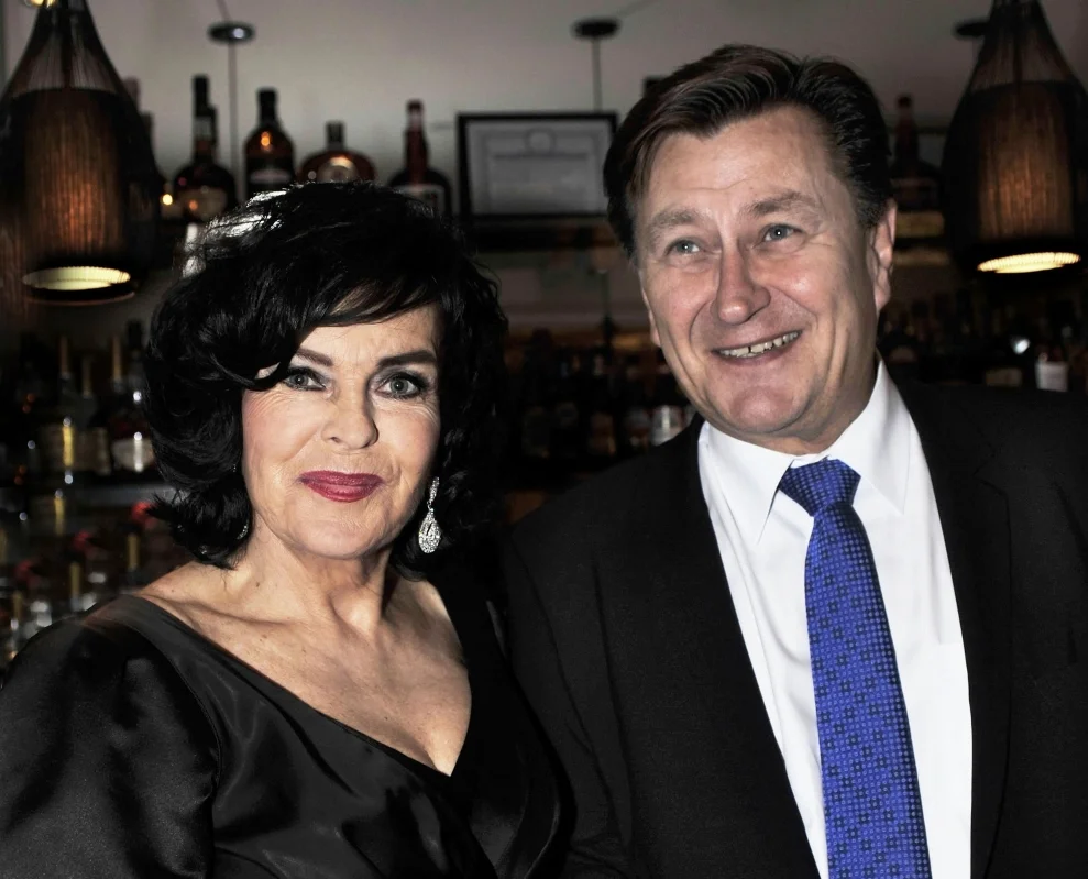 Ms. Paula Koivuniemi and Ambassador Pietikäinen