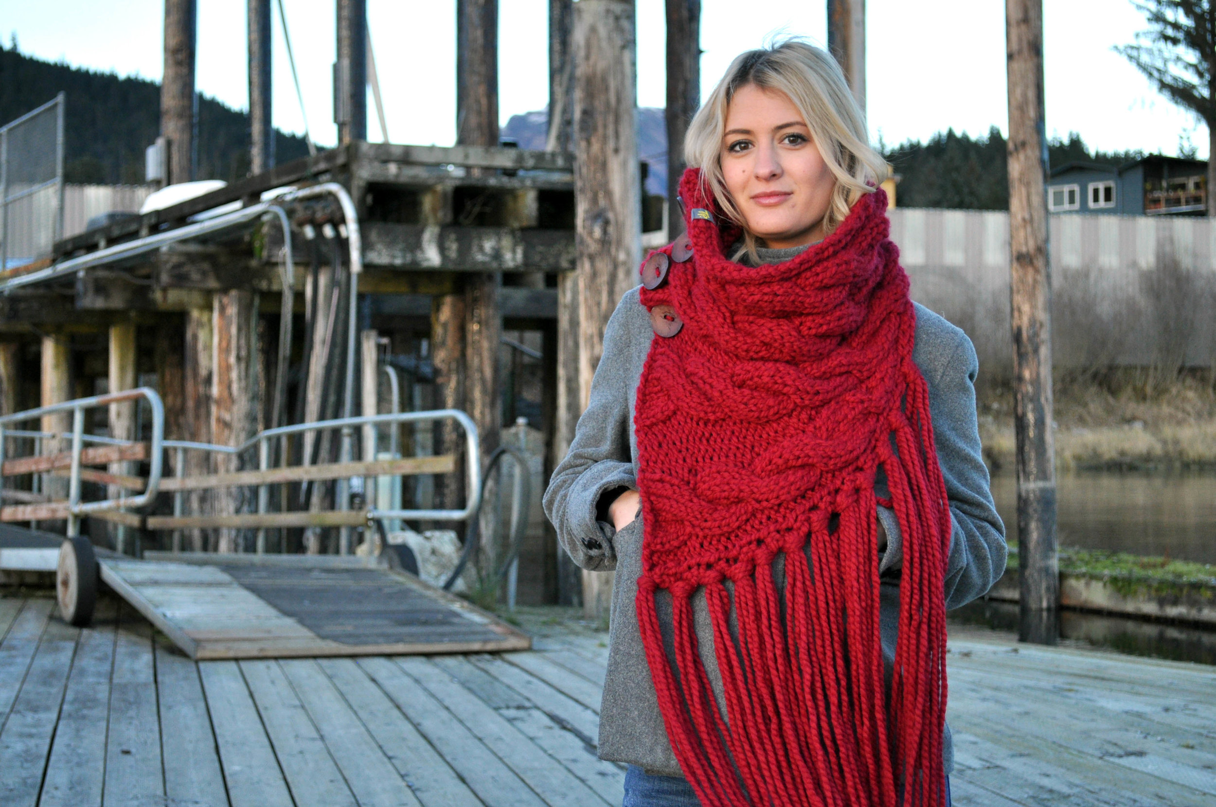 The Fringe in Cranberry | Winter 16/17