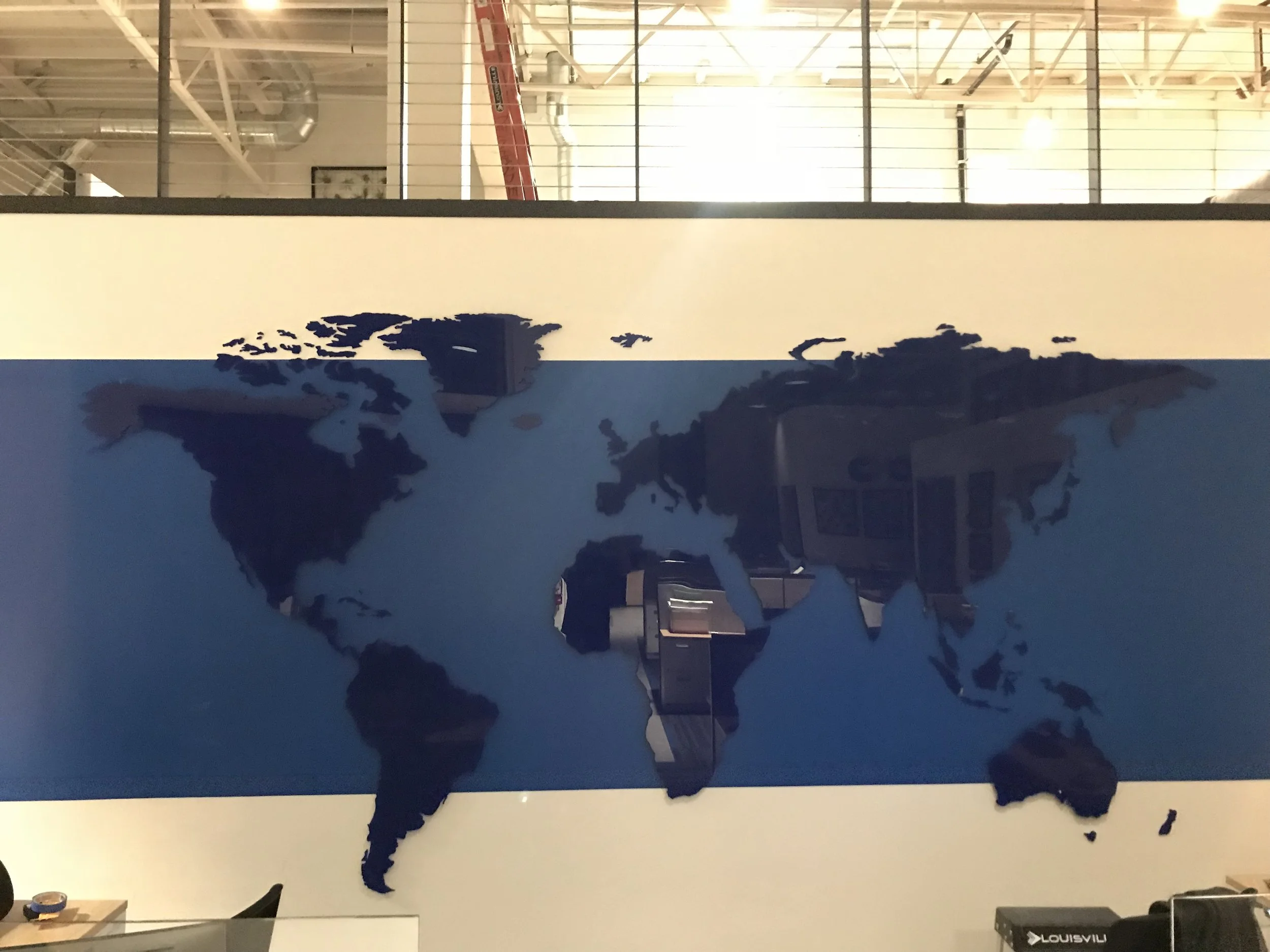 DHD Acrylic world map