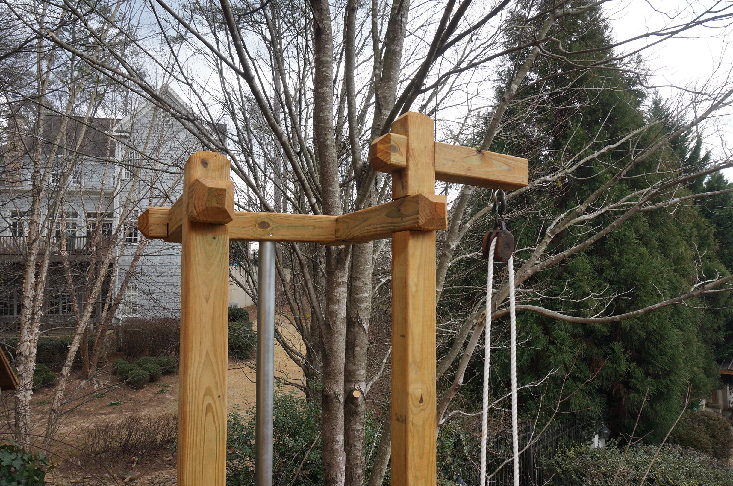 Whimsical Treehouse on Posts(7).JPG