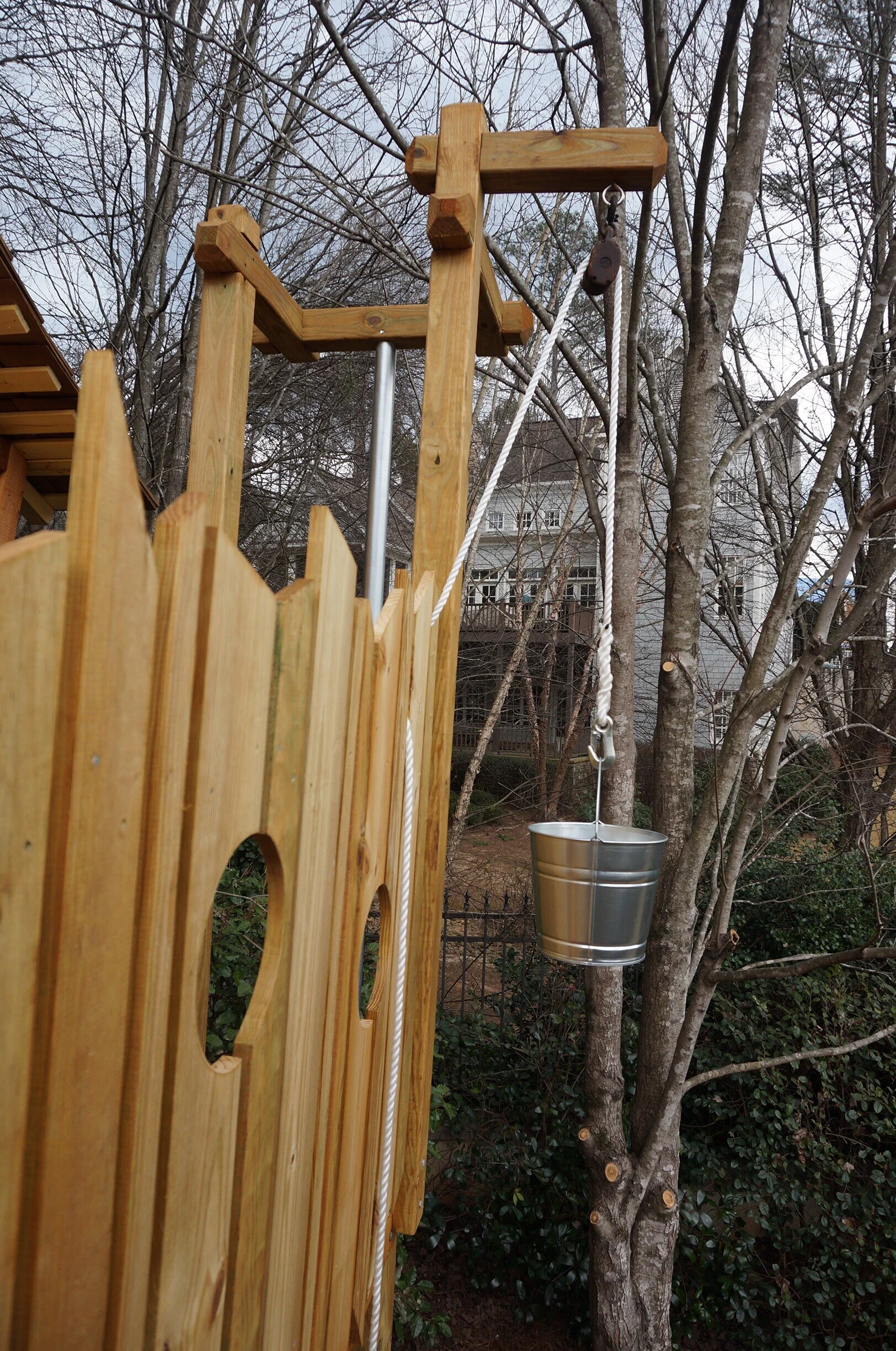 Whimsical Treehouse on Posts(11).JPG