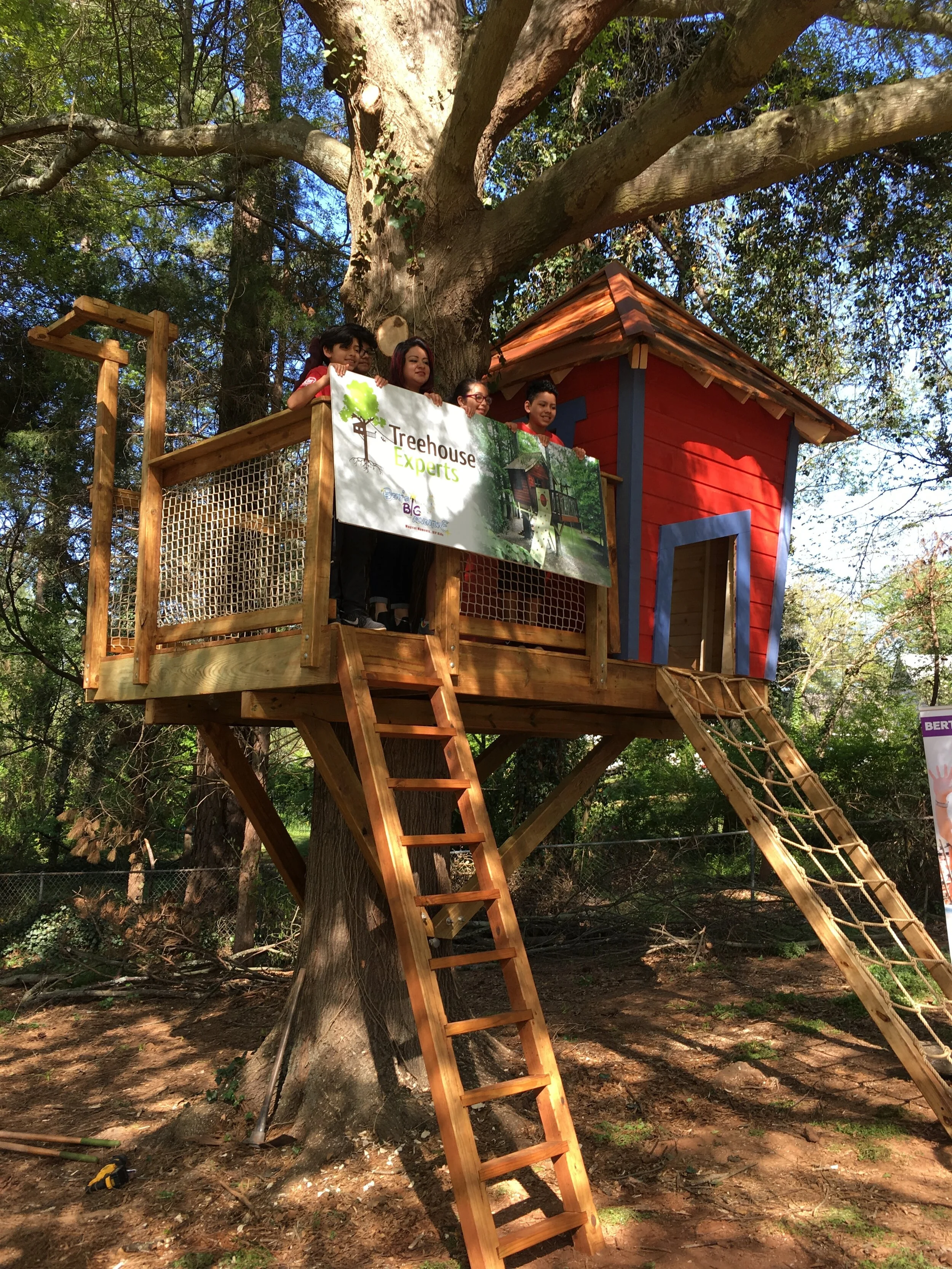 BERT SHOW GIFT TREEHOUSE IMG_1625.JPG