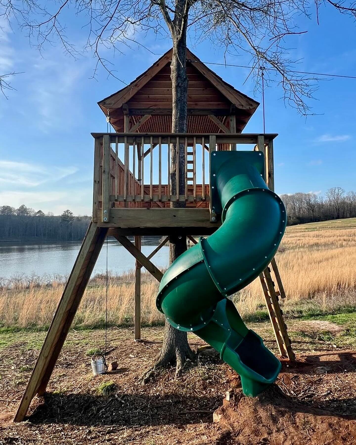 Another kids treehouse project completed! This open-air whimsical design with a zipline is perfect for the warm season returning to Georgia. ☀️🌳

#ziplinefun #slide #climbingwall #swing #backyardfun #backyardideas #backyardgoals #backyardbuilds #tre