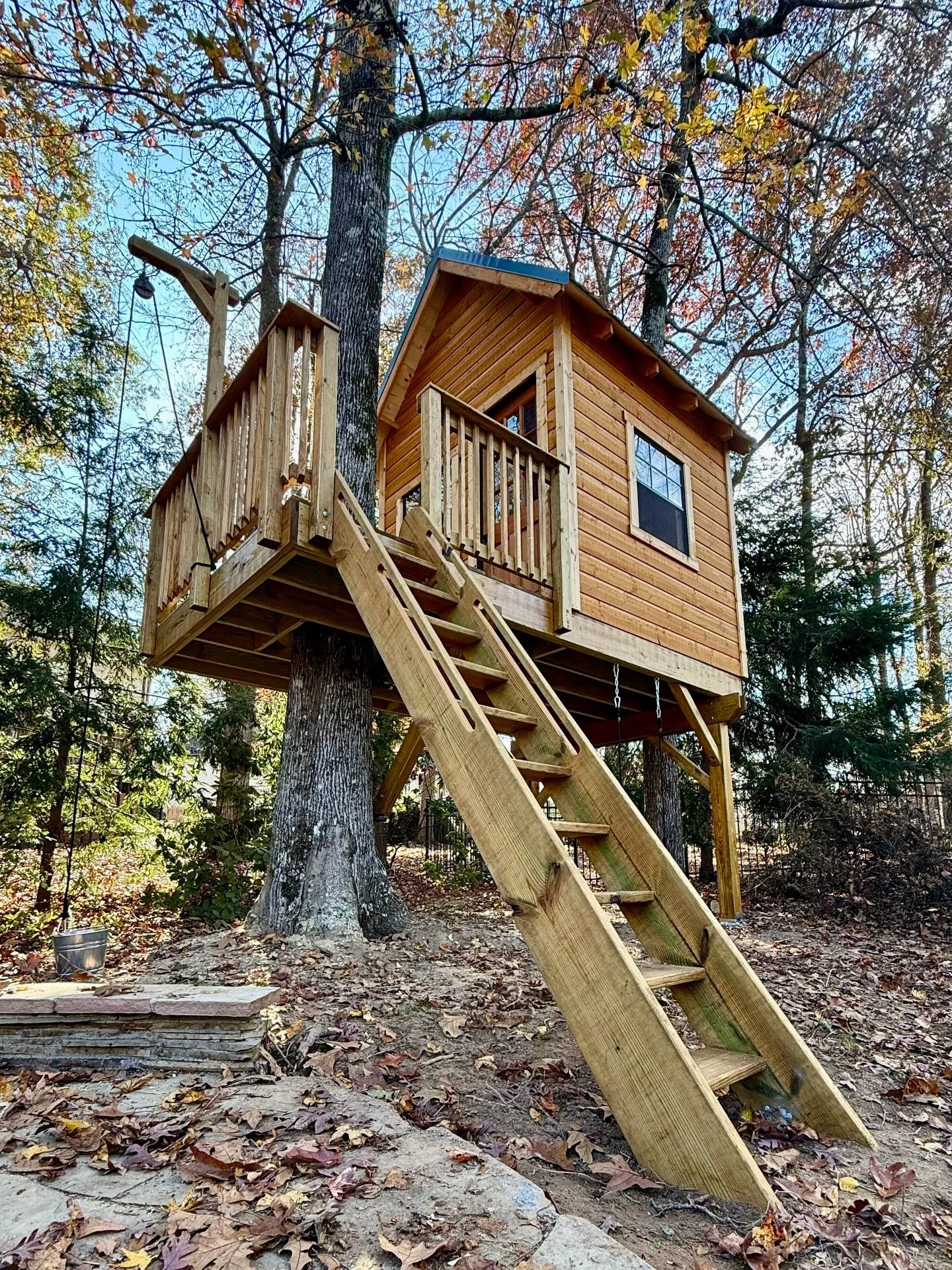 The dream is complete! ✨ This classic treehouse with its platform, slide, and swing is ready for play, laughter, and backyard adventures. 🌿

#treehouseexperts #treehousebuilders #classicdesign #kidsfun #TreehouseBuild #FamilyProject #ClassicTreehous