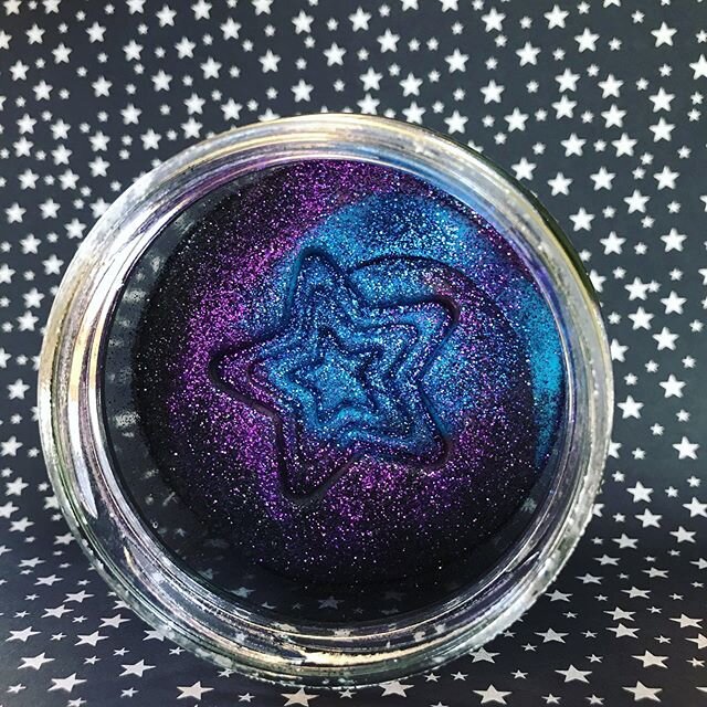 A summer favorite is back in the shop... Stardust Swirl! 🌟