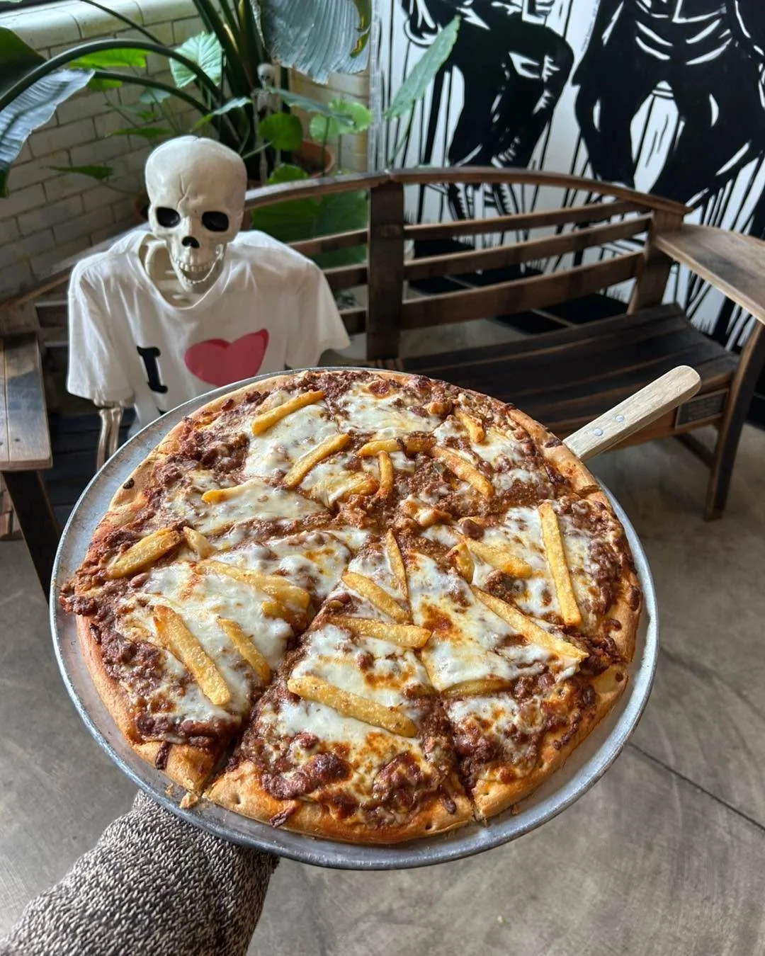 Happy Pizza Thursday!  Today&rsquo;s pizza special is a Chili Cheese Fry za

Hope to see ya!