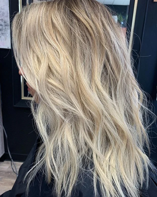 Babylights, teasylights, and balayage to create this look! We brightened her up a good bit, I don’t remember the last we did a full head of highlights so it was time 👏🏻👏🏻