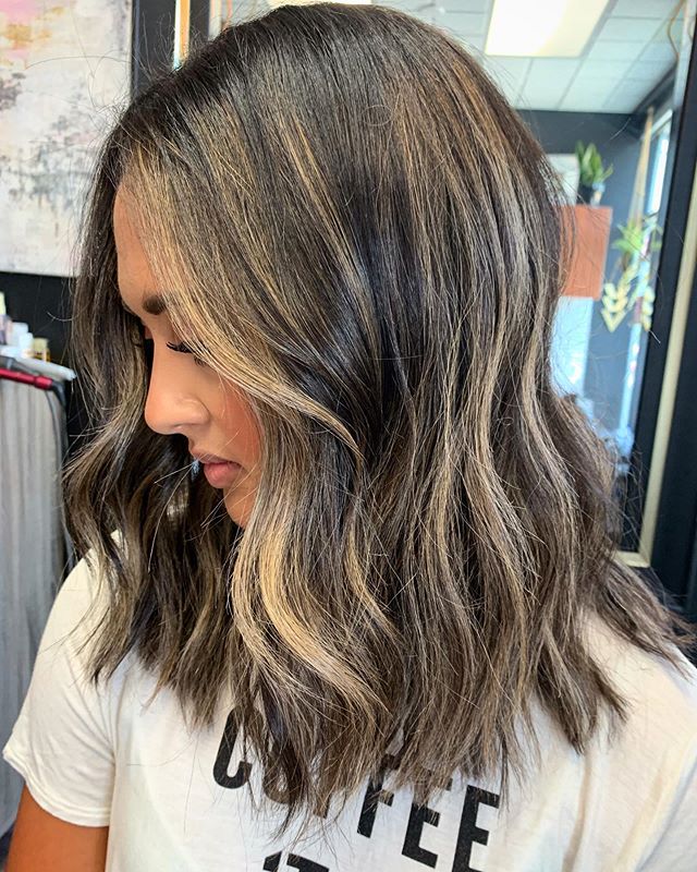 That money piece though 🤩 #teasylights and toned with 9GB+9NW #shadeseq to create this look👏🏻