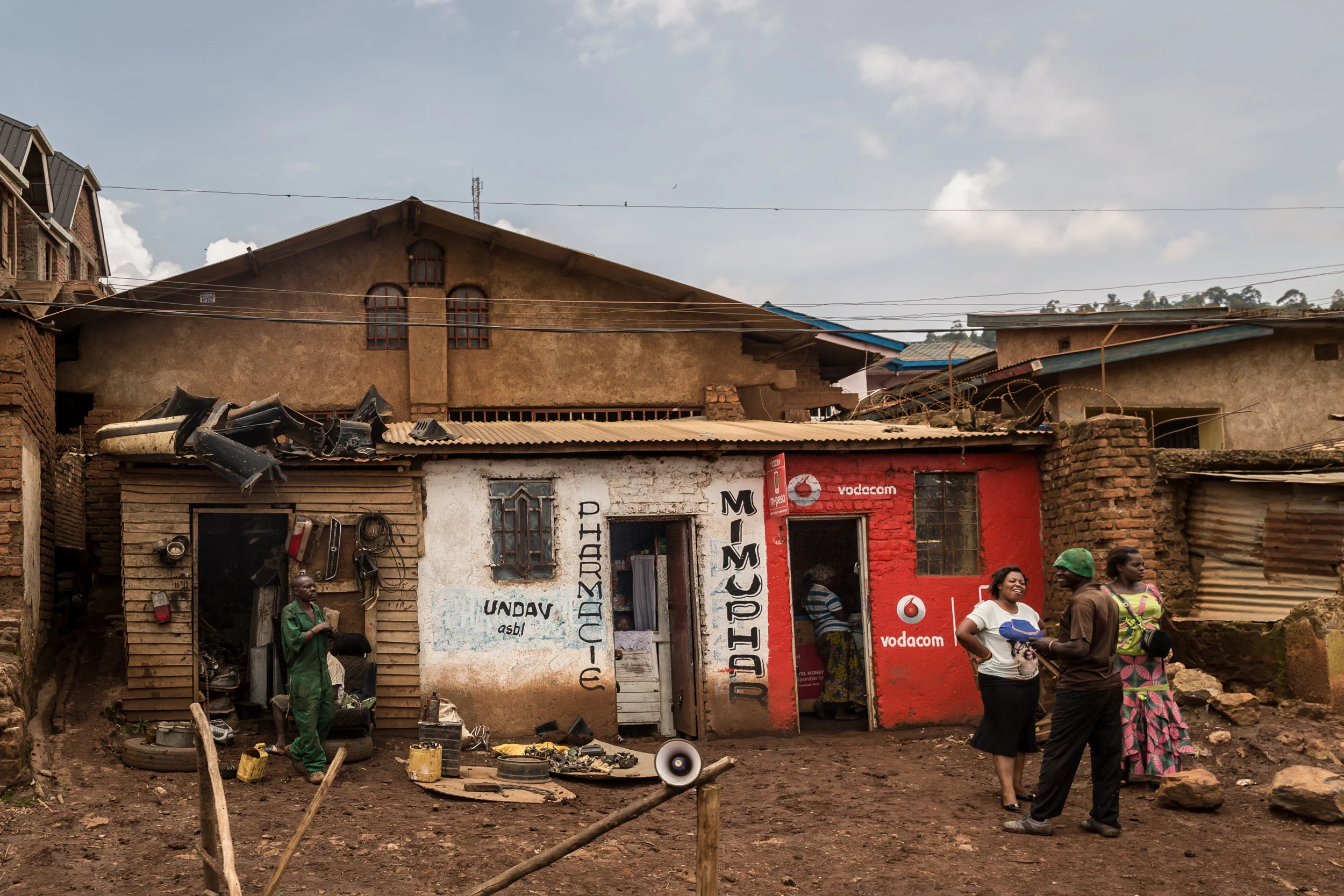 Pharmacies in Congo are notorious for their inconsistent supplies, outdated medication and lack of transparency re: pricing. 10.12.2017