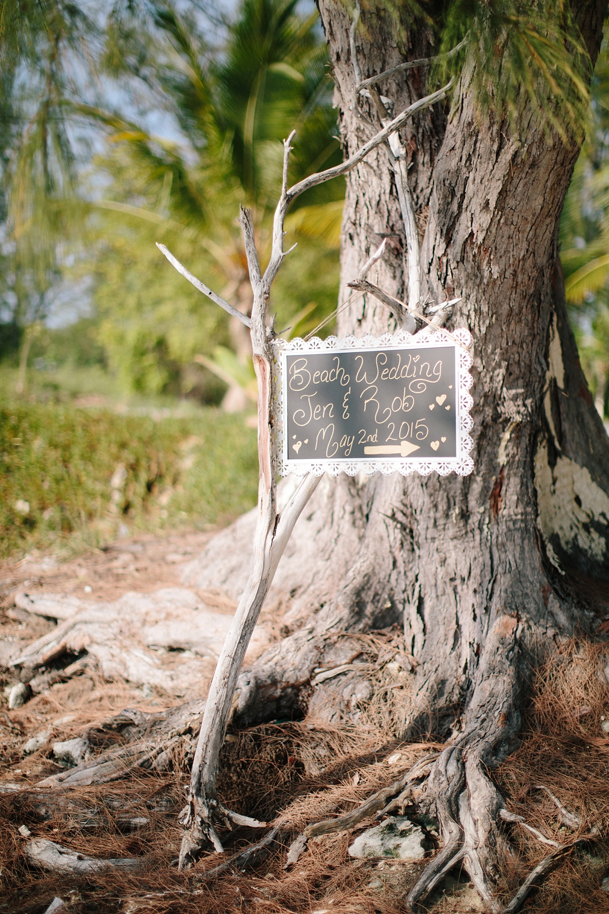 bahamas-destination-wedding-photographer-island-private-ceremony-staniel-cay_0022.jpg