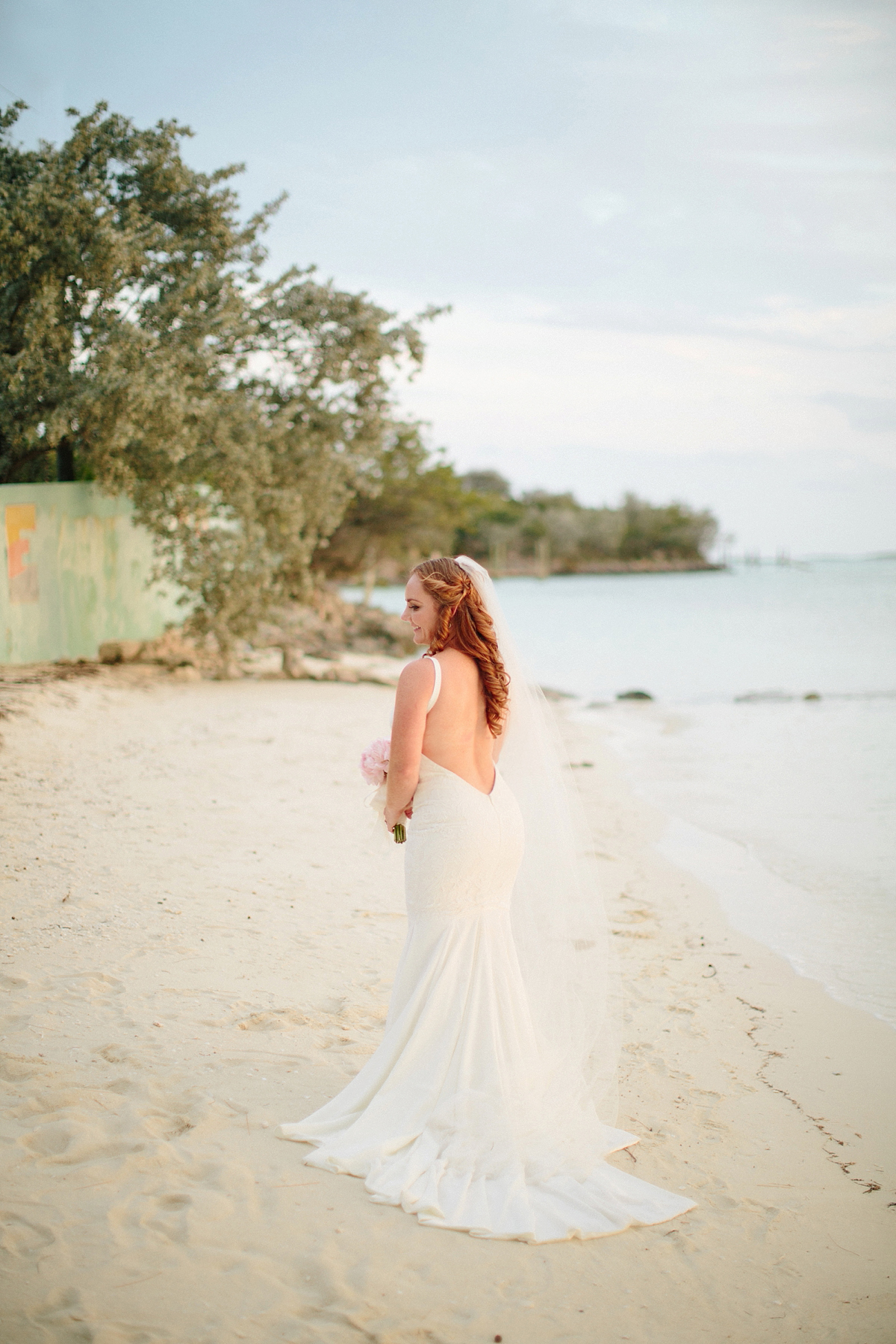 bahamas-destination-wedding-photographer-island-private-ceremony-staniel-cay_0039.jpg