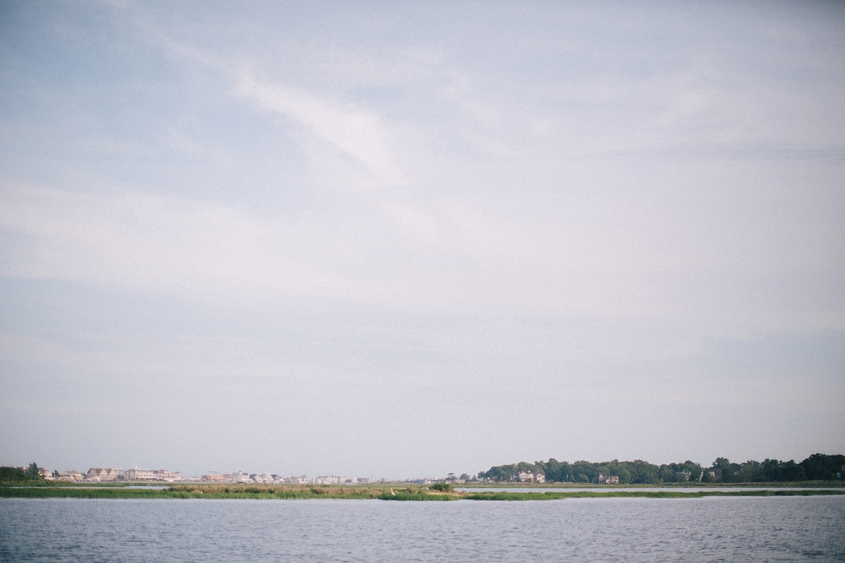 nj-top-wedding-photographer-engagement-session-boat-navasink_0003.jpg