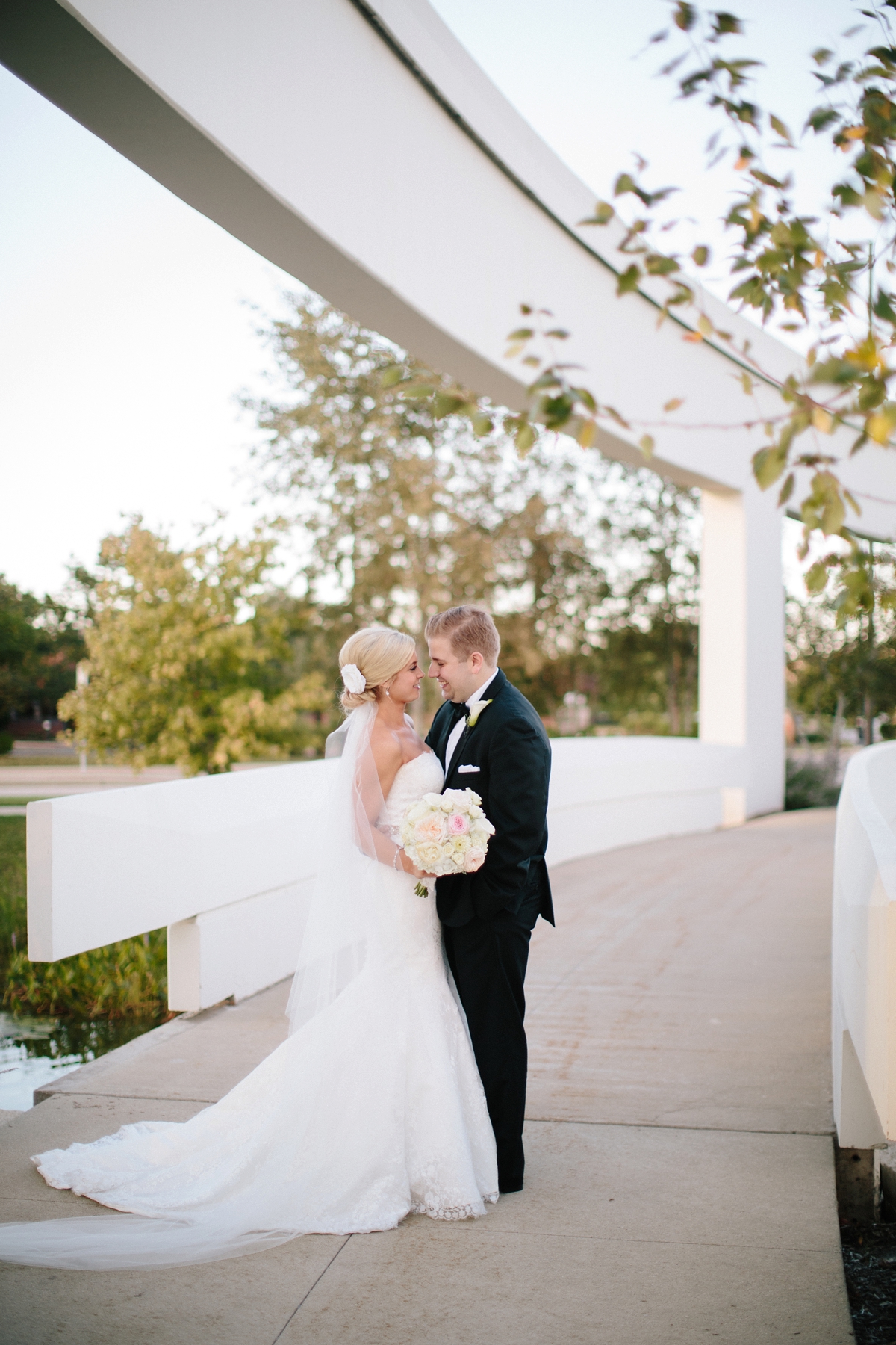 chciago_schaumbug_wedding_photographer_destination_0027.jpg