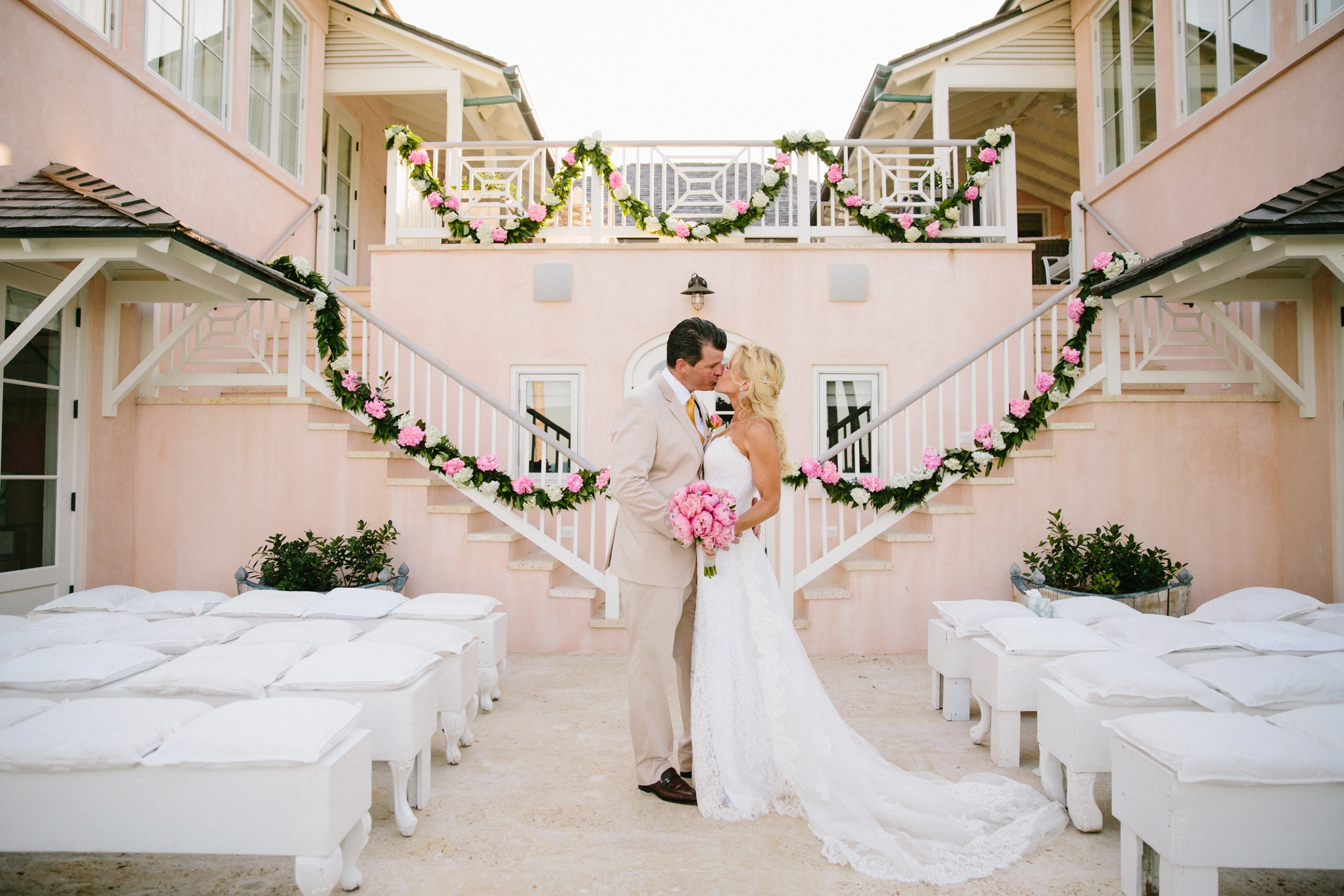 harbour-island-destination-wedding-photographer-bahamas_0028.jpg