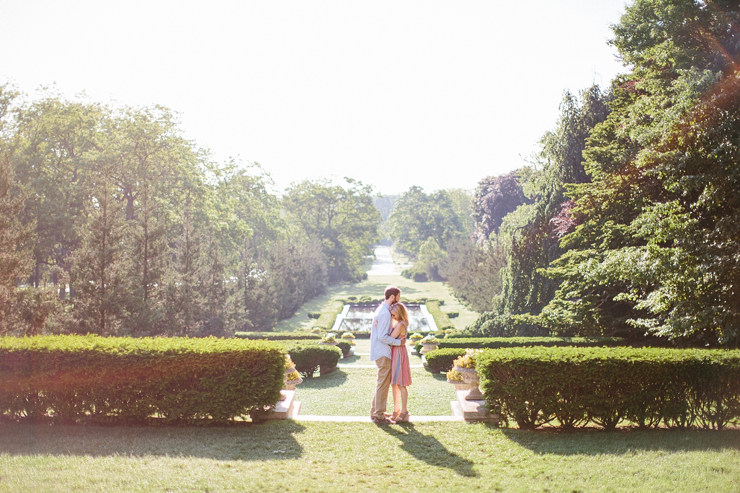 cantigny-park-chicago-wedding-photographer-engagement_0019.jpg