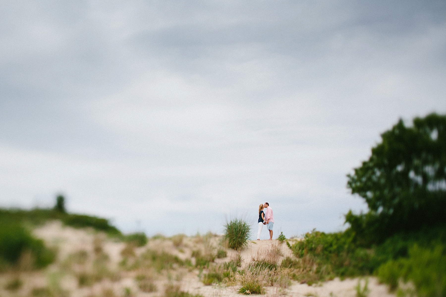 twin-lights-sandy-hook-engagement-session-nj-wedding_0008.jpg