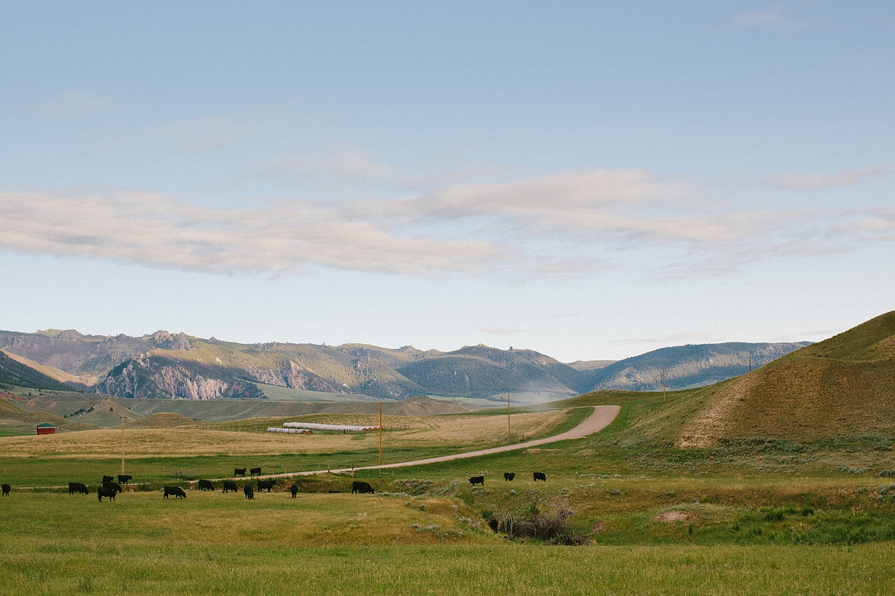 wyoming-destination-wedding-cattle-ranch-west_0001.jpg