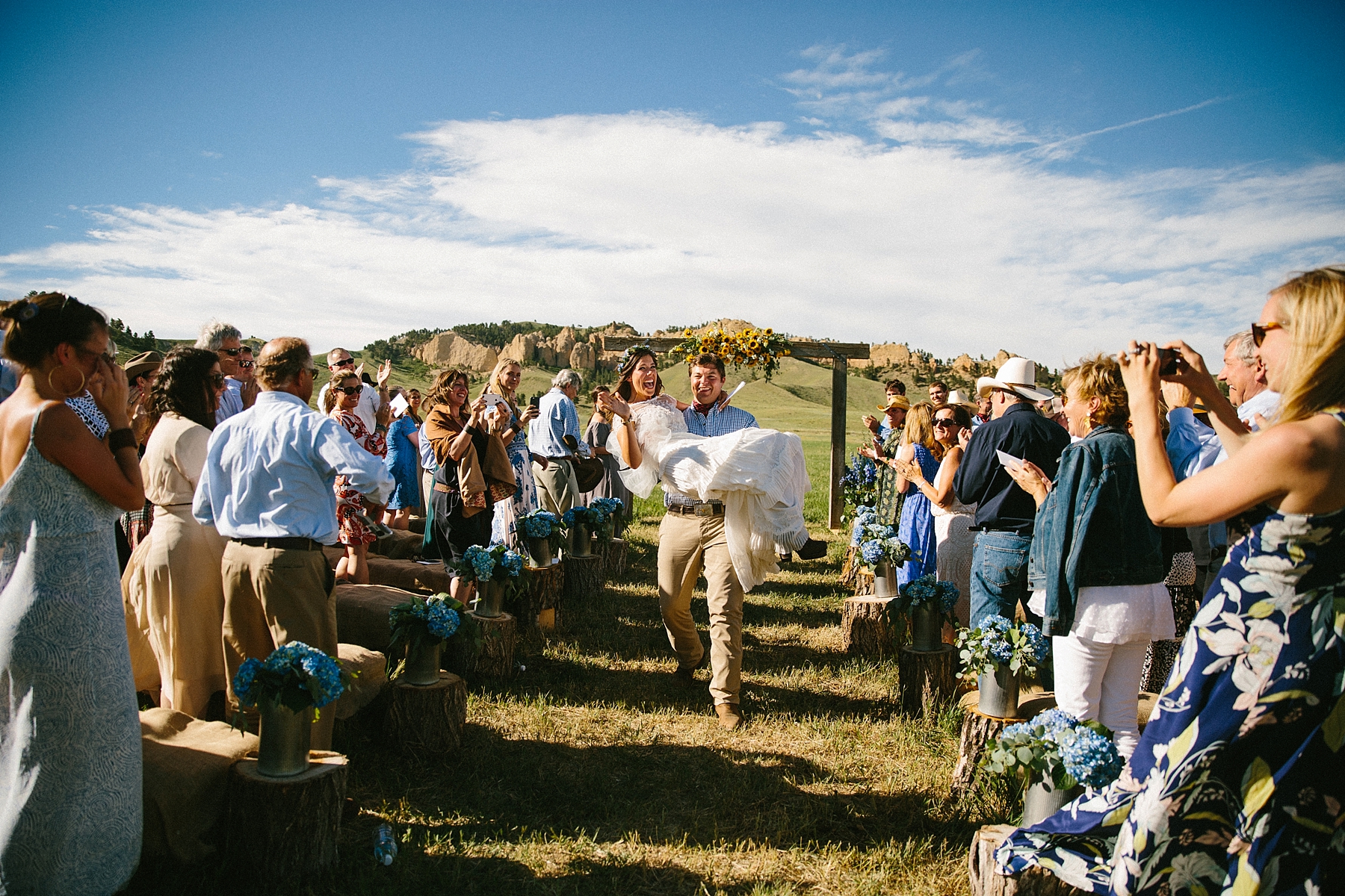 wyoming-destination-wedding-cattle-ranch-west_0030.jpg