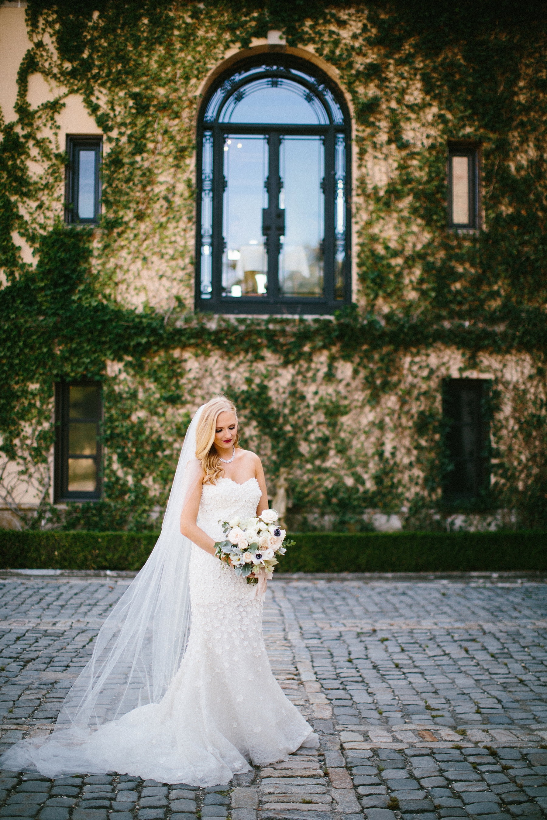 oheka-castle-wedding-nyc-photographer-long-island_0026.jpg