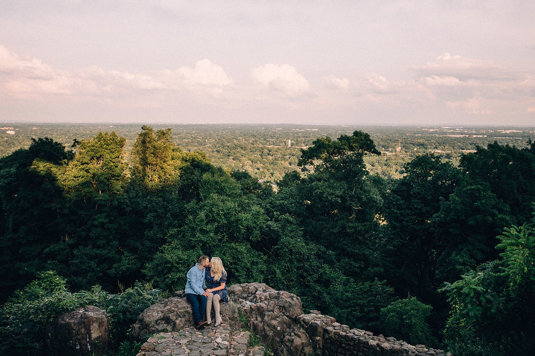 new_jersey_overlook_mountain_Engagement_session_wedding_0008.jpg