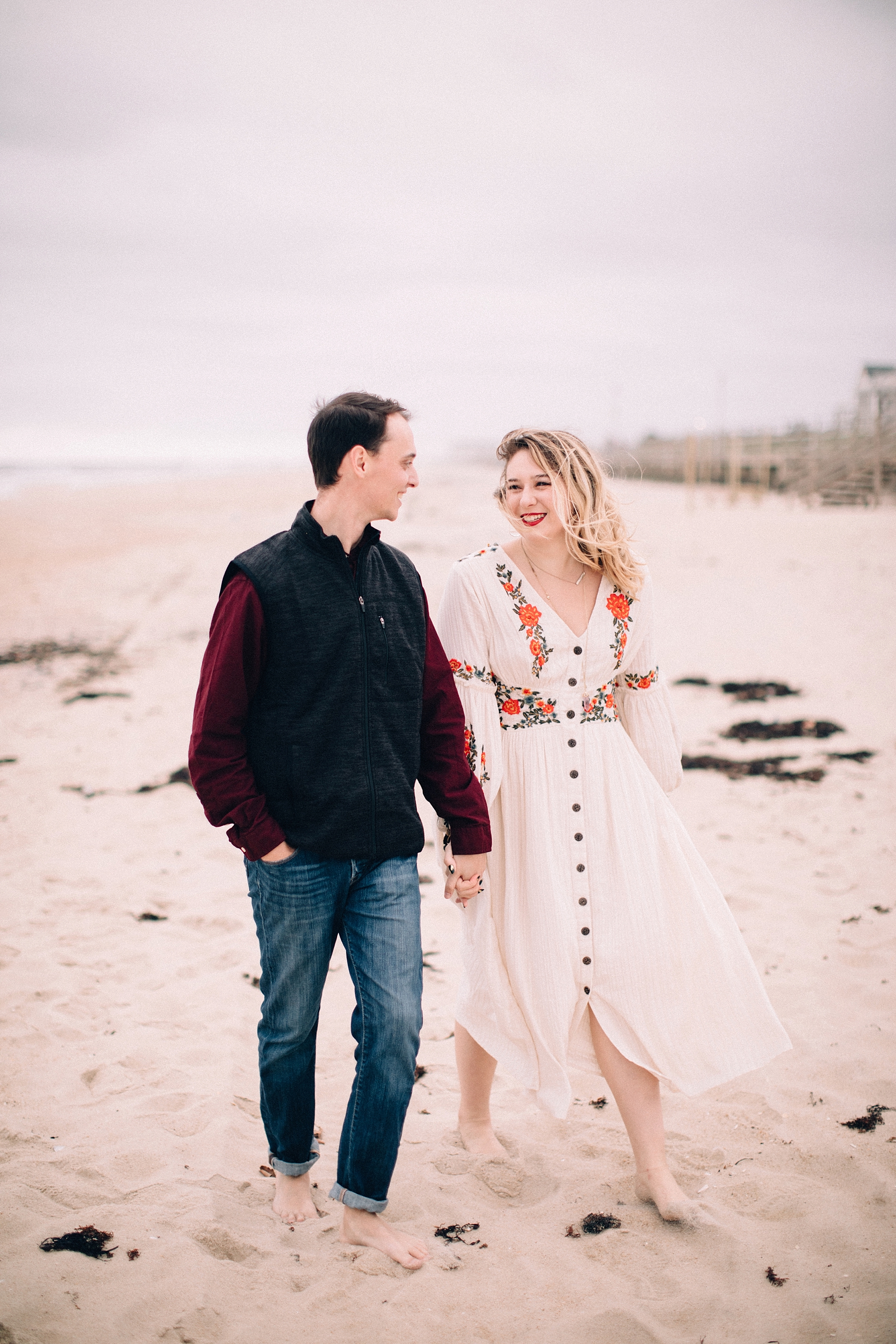 spring-lake-nj-engagement-session-cloudy-day-beach_0003.jpg