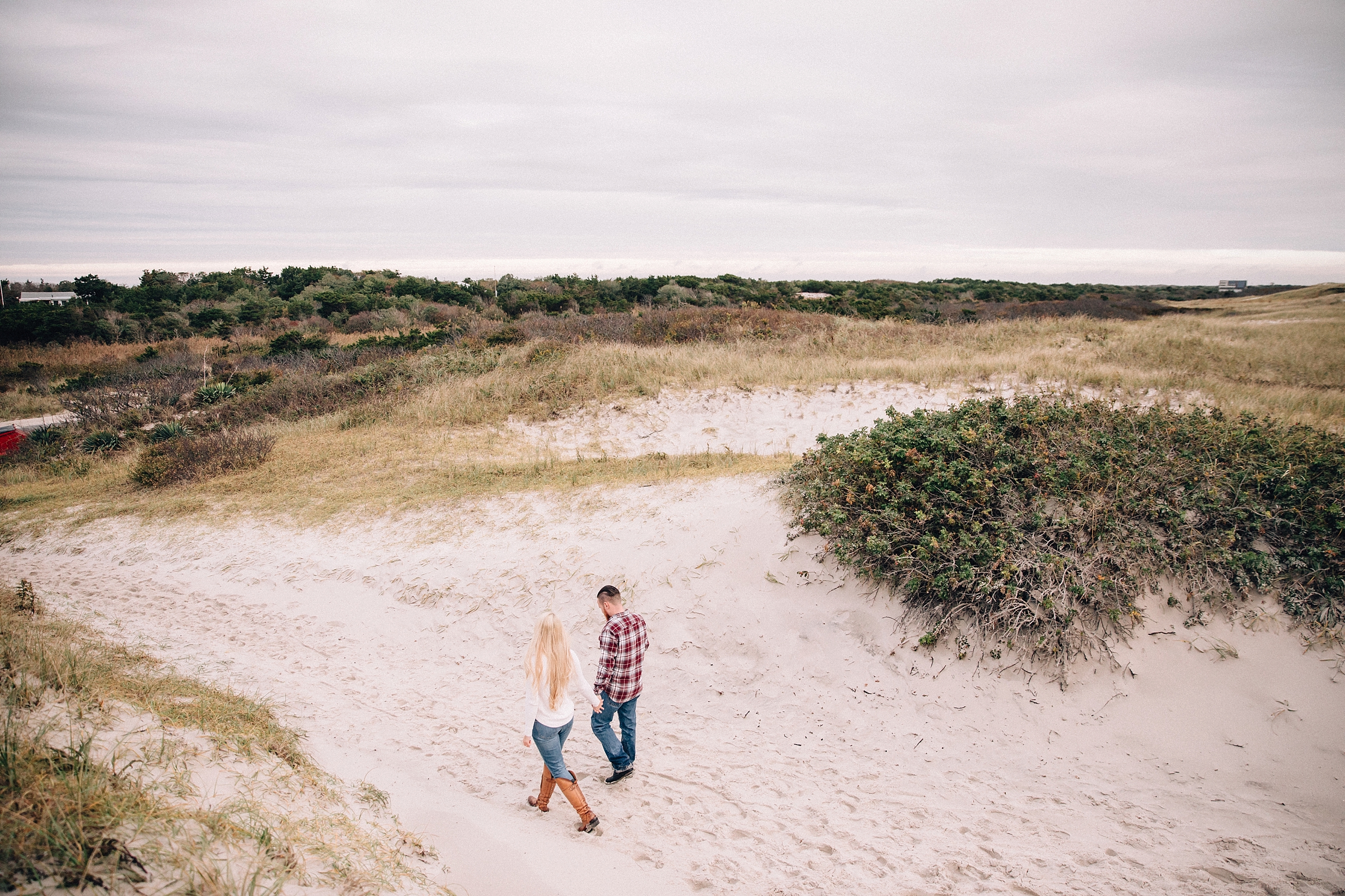 long-island-beach-engagement-session-nj-wedding-plaid-couple_0008.jpg