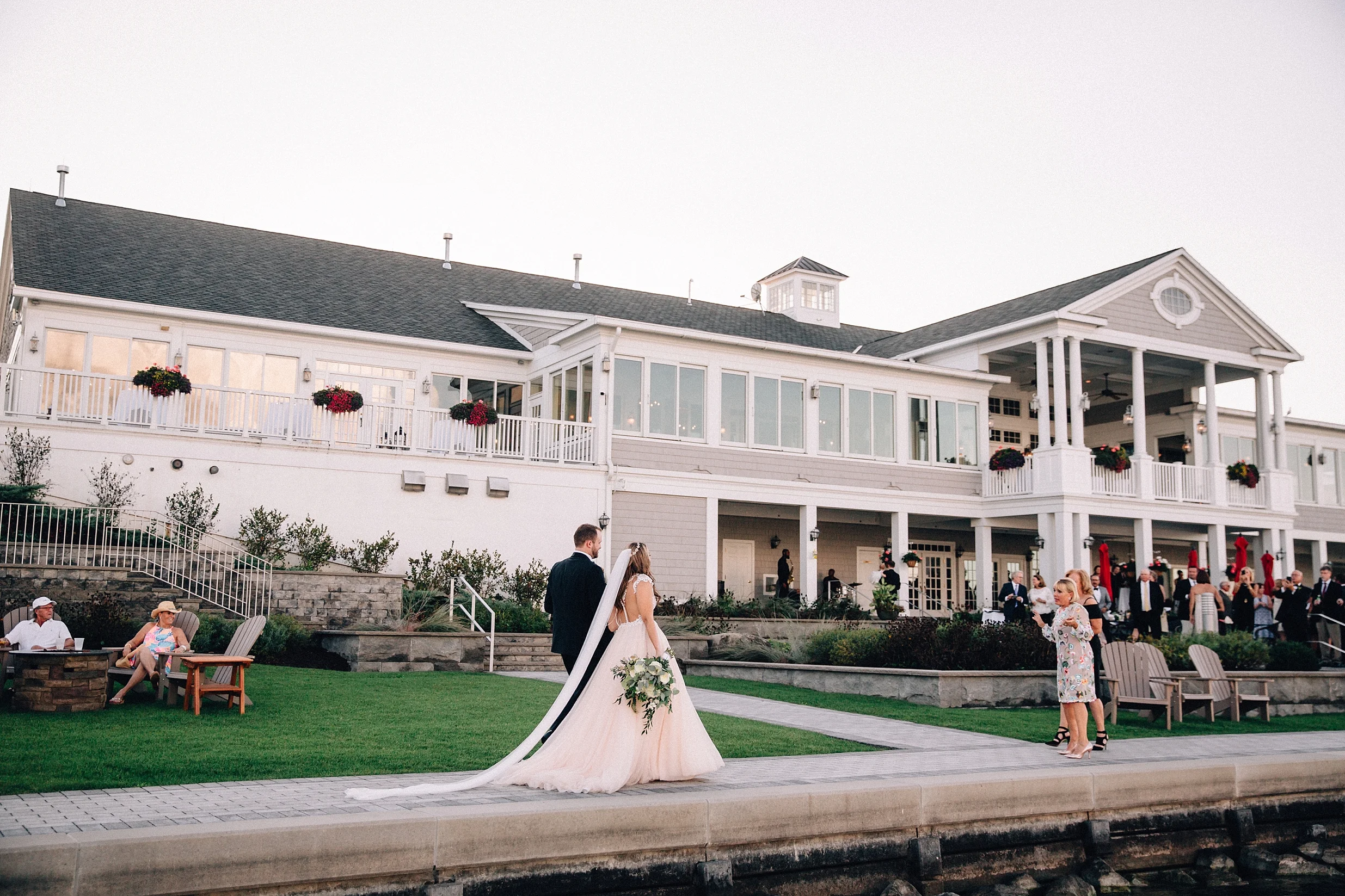 skaneateles-ny-wedding-photographer-country-club_0048.jpg