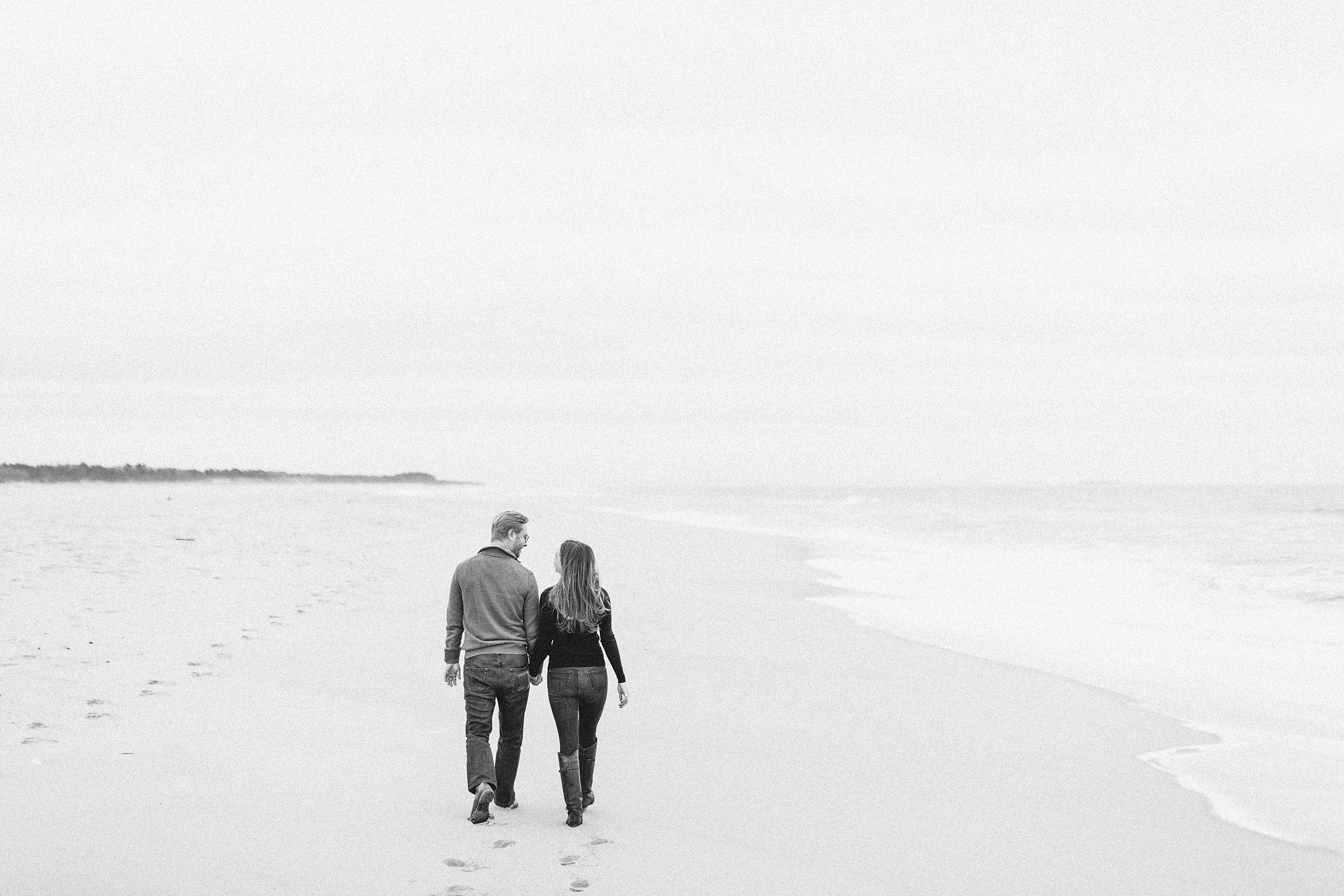 sandy-hook-nj-beach-engagement-session-singapore_0003.jpg