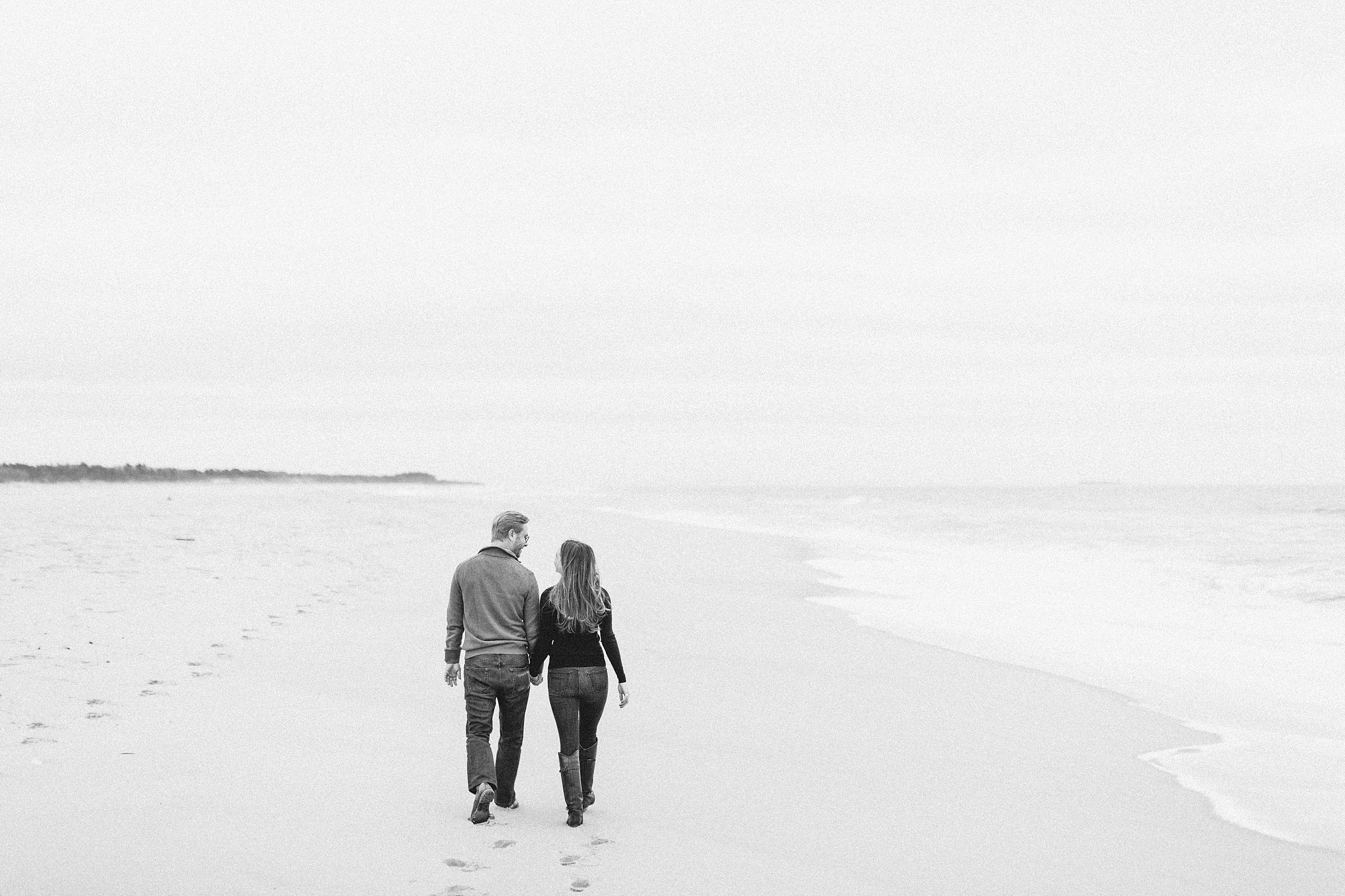 sandy-hook-nj-beach-engagement-session-singapore_0003.jpg