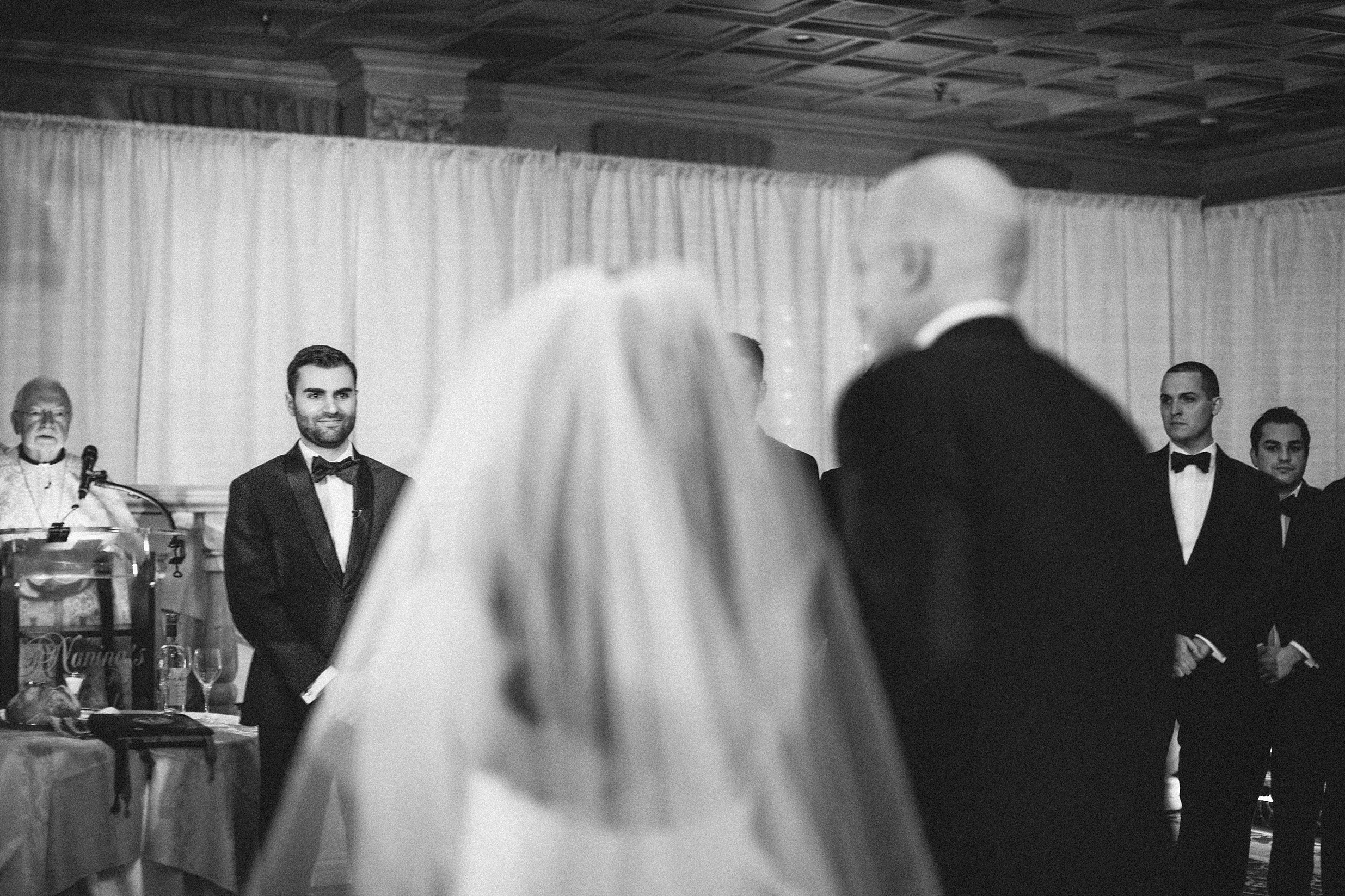 winter-wedding-snow-indoor-ceremony-nj-photographer_0026.jpg