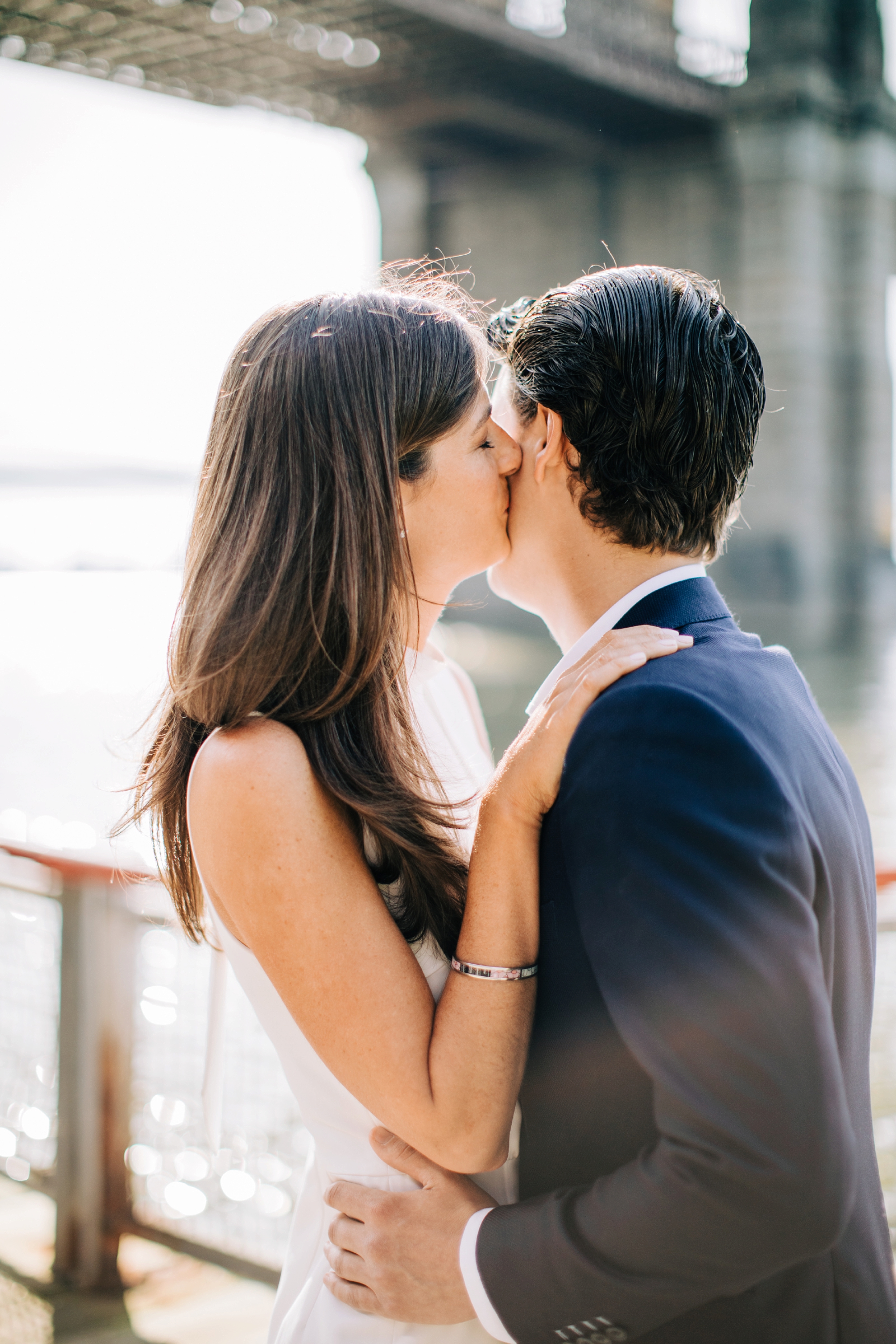 brooklyn-bridge-manhattan-engagement-session-photography-jumsuit_0006.jpg