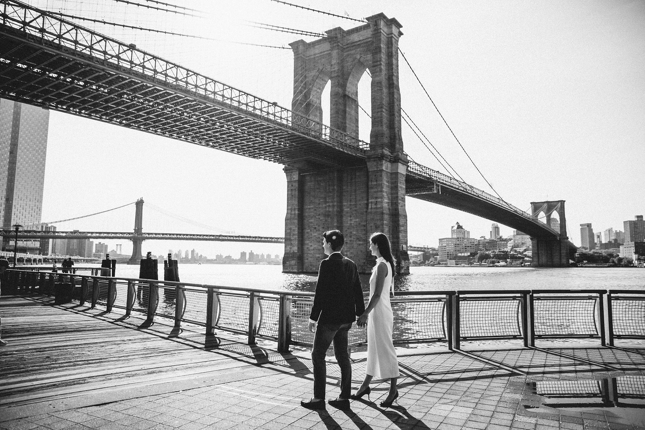 brooklyn-bridge-manhattan-engagement-session-photography-jumsuit_0015.jpg