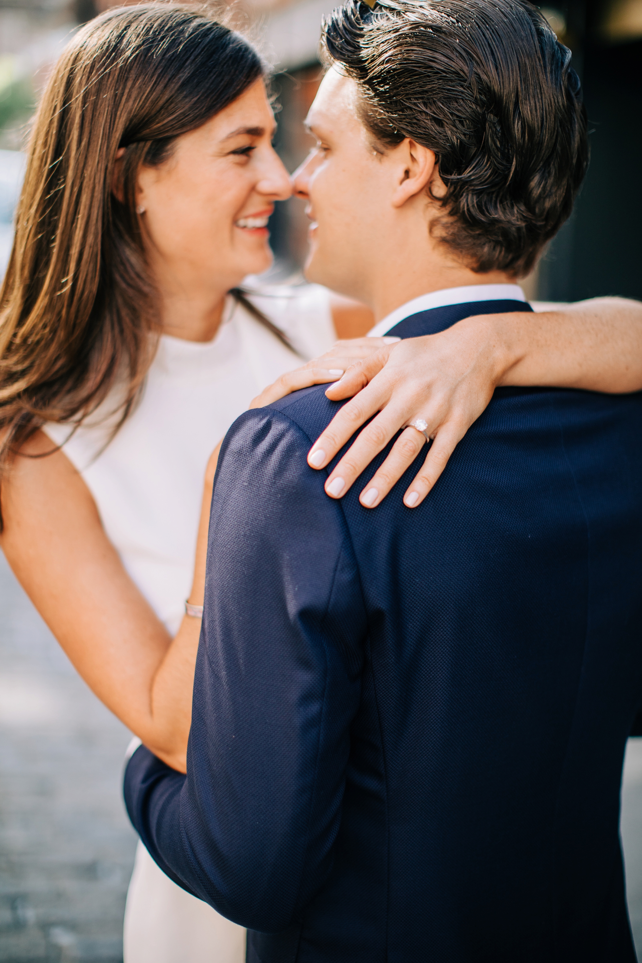 brooklyn-bridge-manhattan-engagement-session-photography-jumsuit_0008.jpg