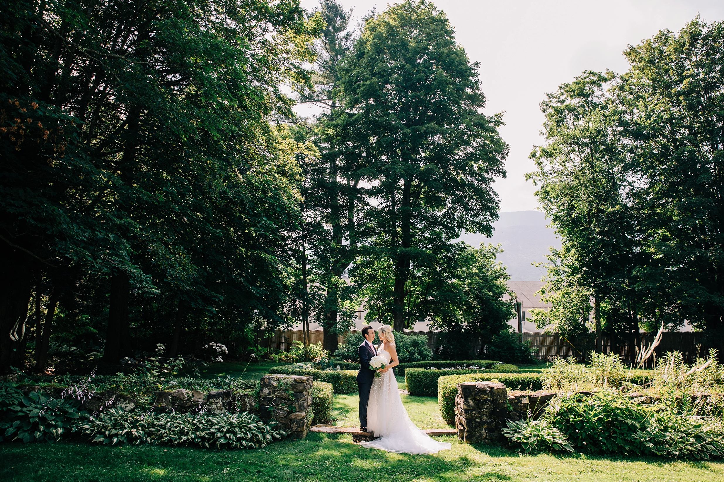 hildene-vermont-wedding-photos-outdoor-estate_0020.jpg