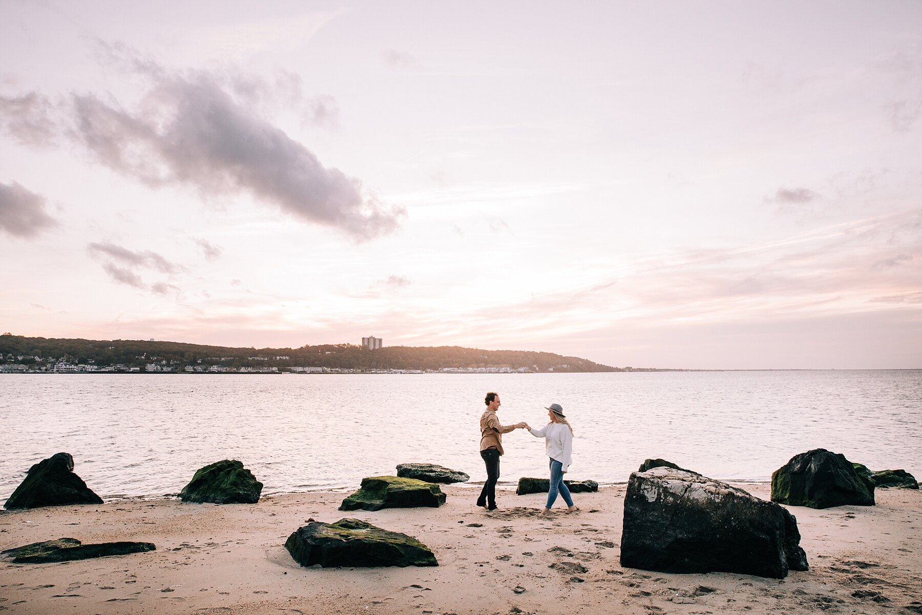 sandy-hook-bay-nj-engagement-session-dog-beach_0008.jpg